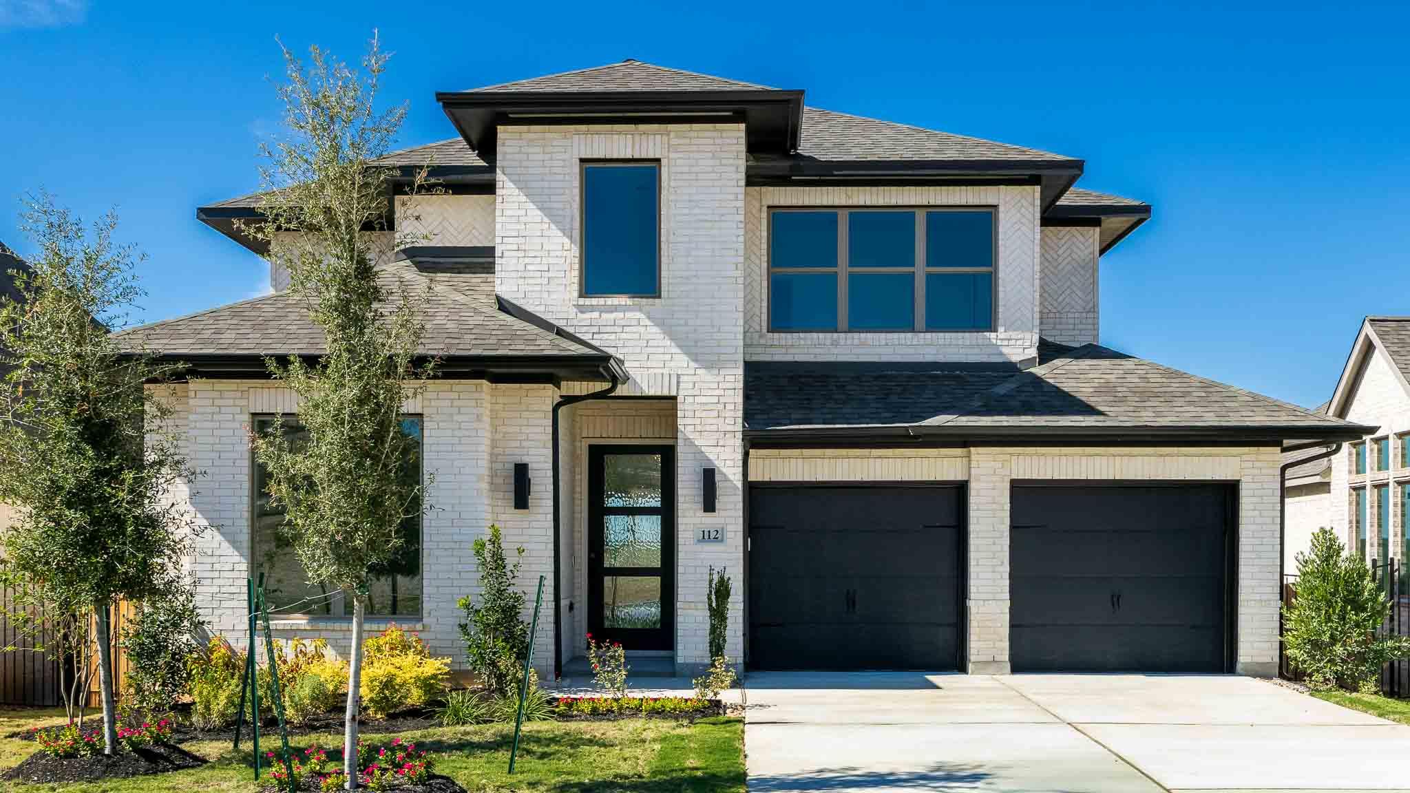 112 Ensberg Ln, Liberty Hill, TX 78642