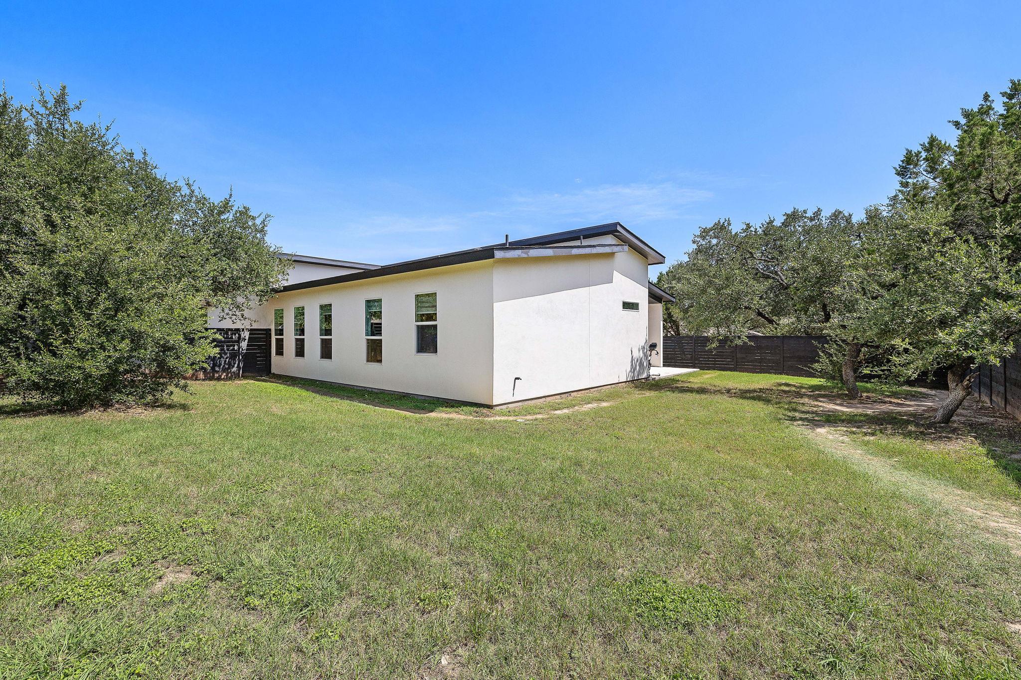3002 Norton Ave, Lago Vista, TX 78645