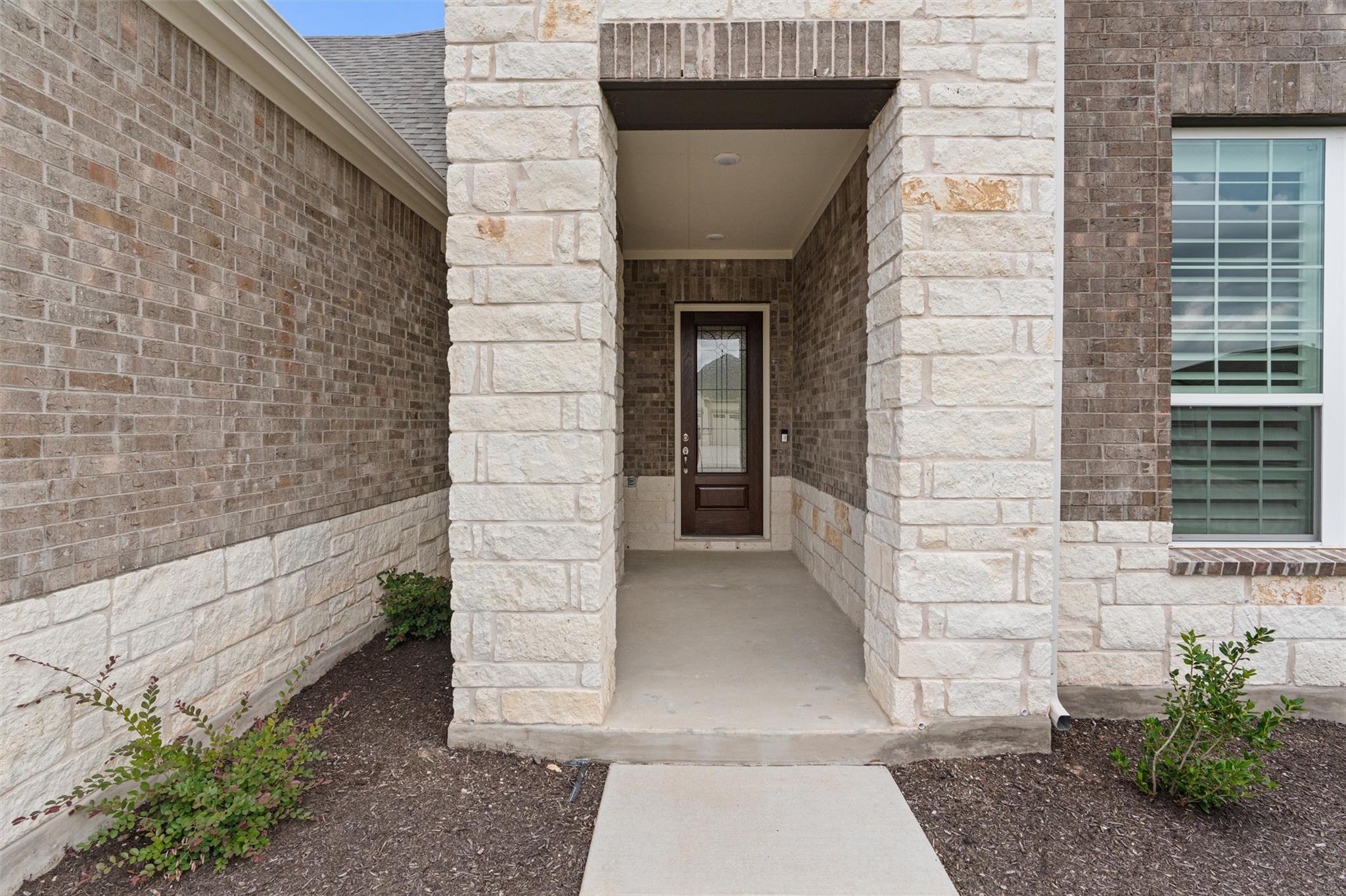 108 Diamond Point Rd, Georgetown, TX 78633