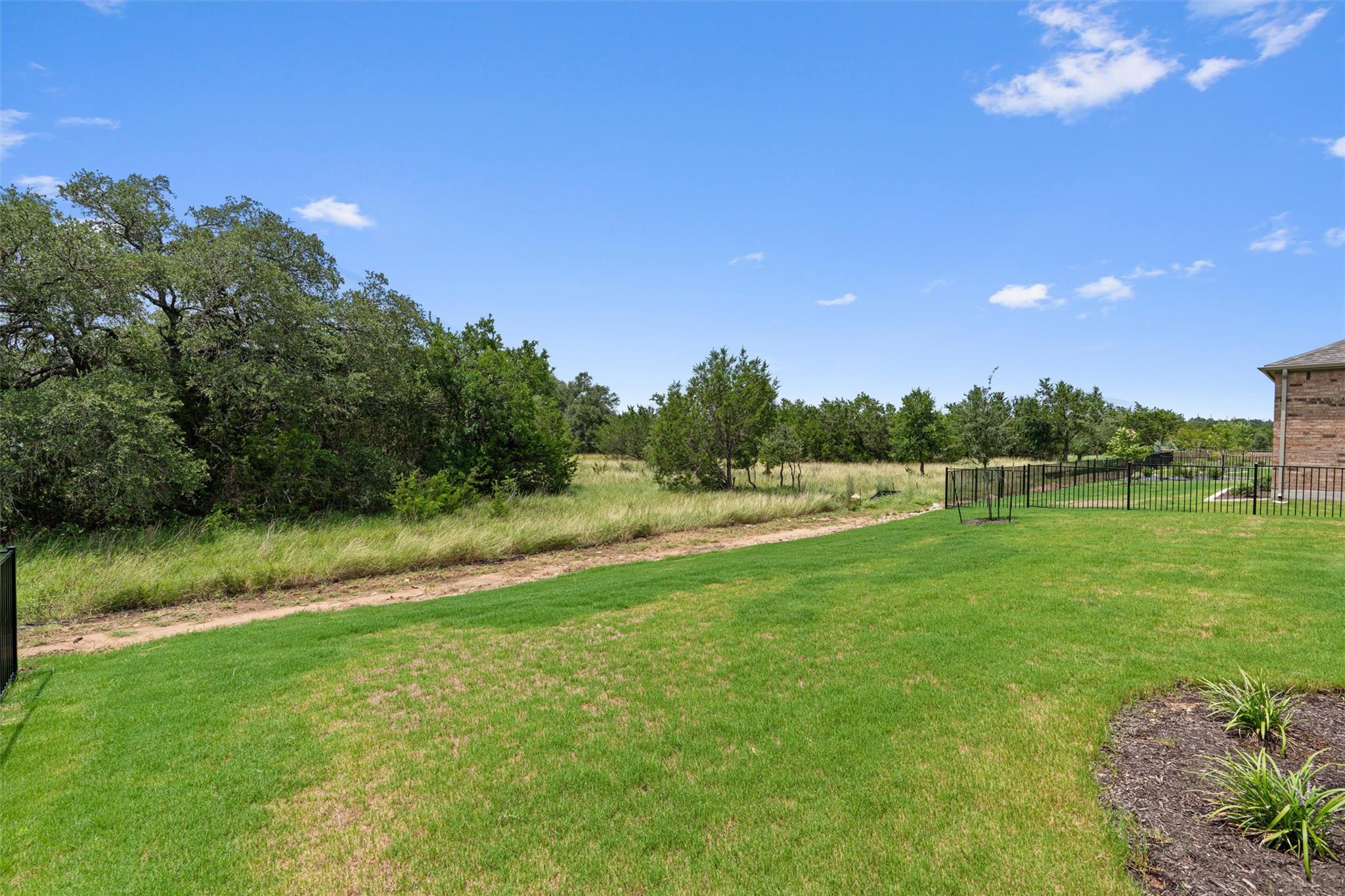 108 Diamond Point Rd, Georgetown, TX 78633