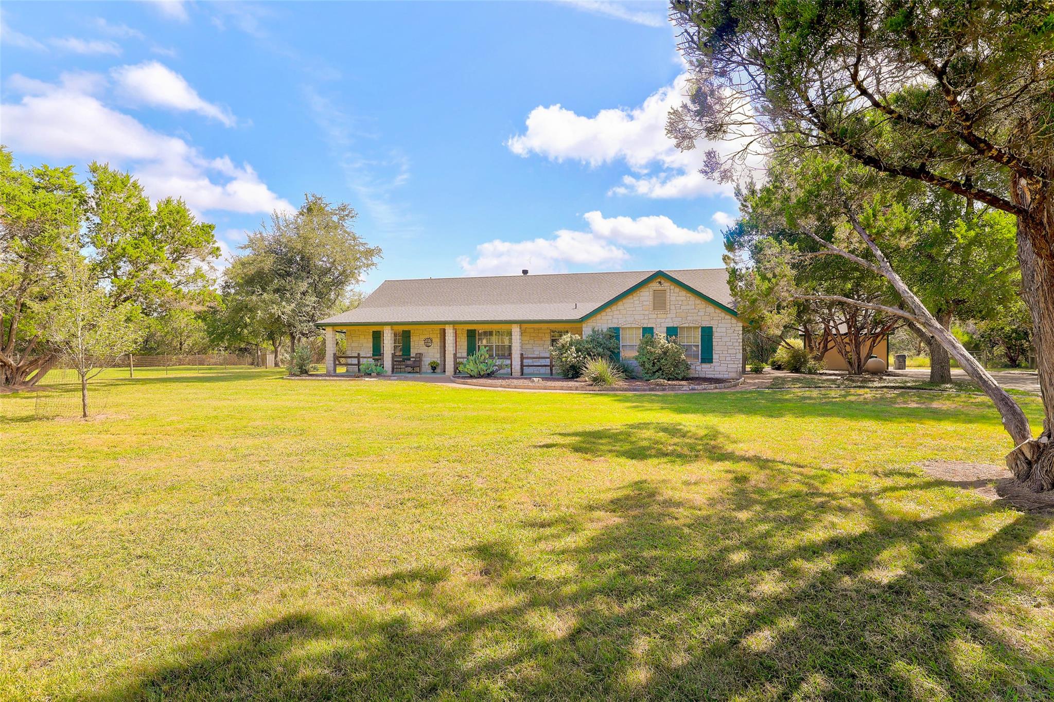 125 Kyle Ln, Georgetown, TX 78633