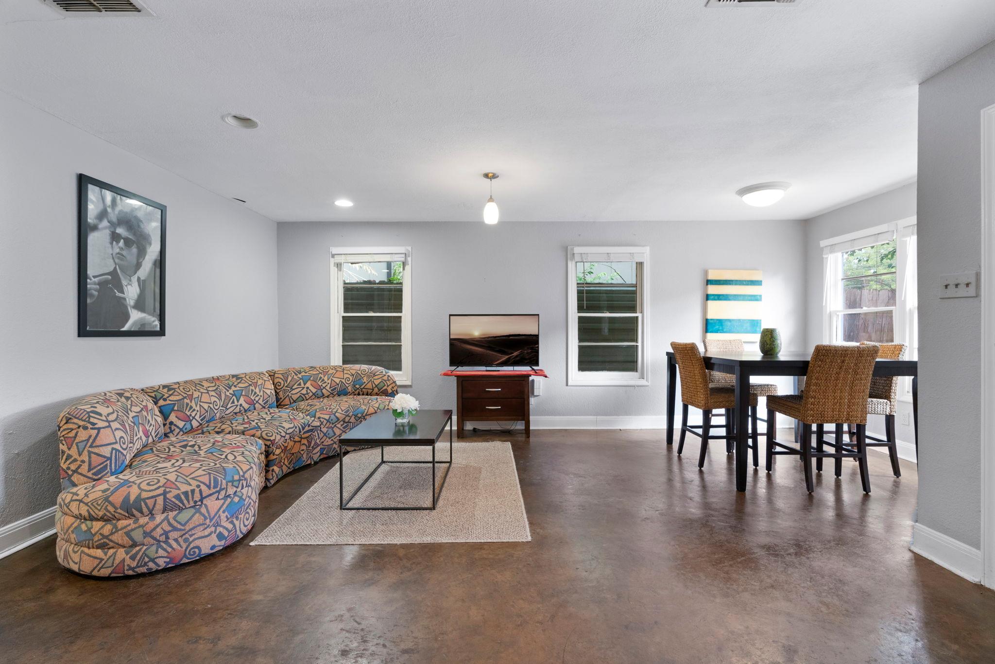 405 El Paso St, Austin, TX 78704
