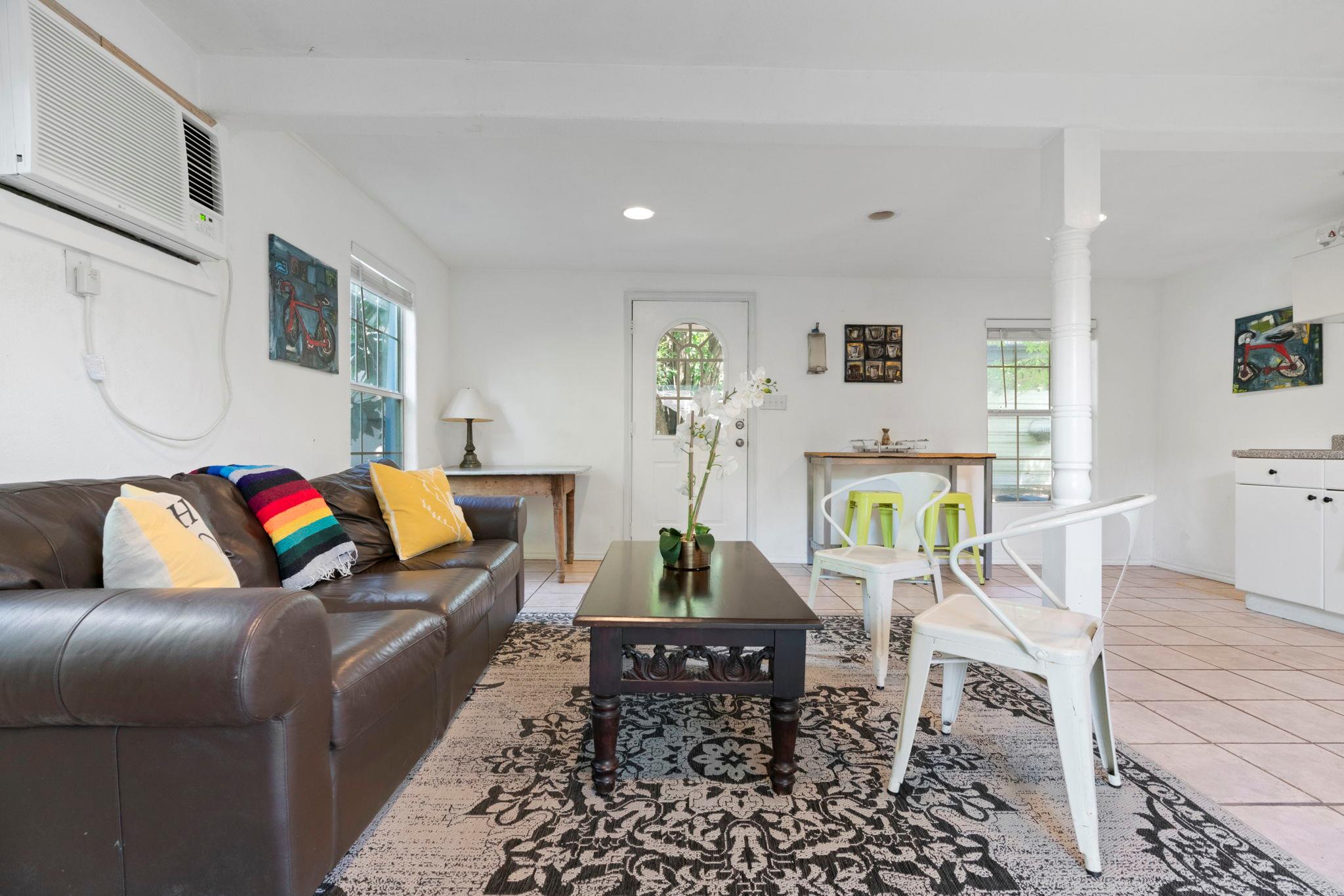 405 El Paso St, Austin, TX 78704