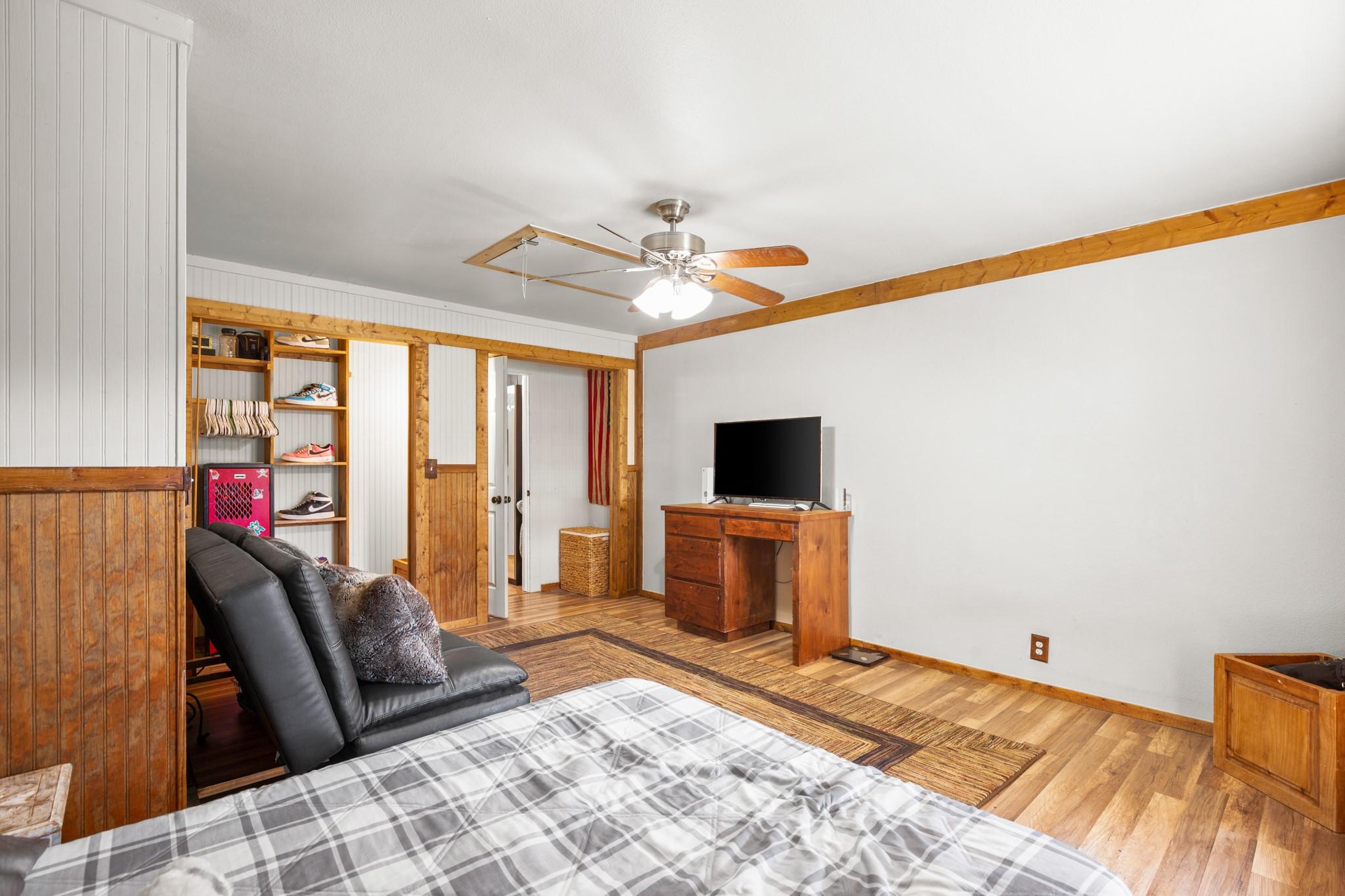 320 Pecan 3, Florence, TX 76527