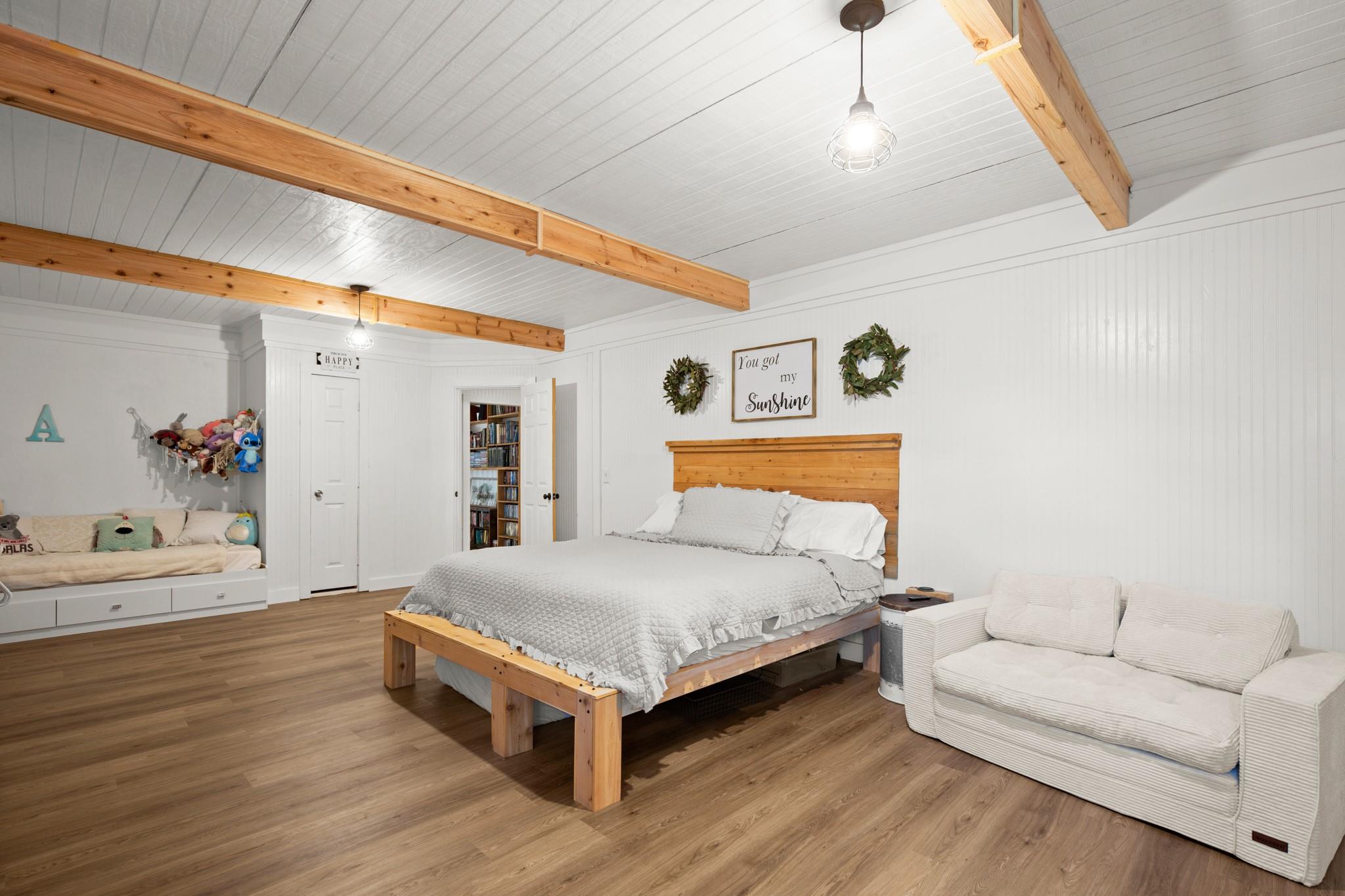 320 Pecan 3, Florence, TX 76527