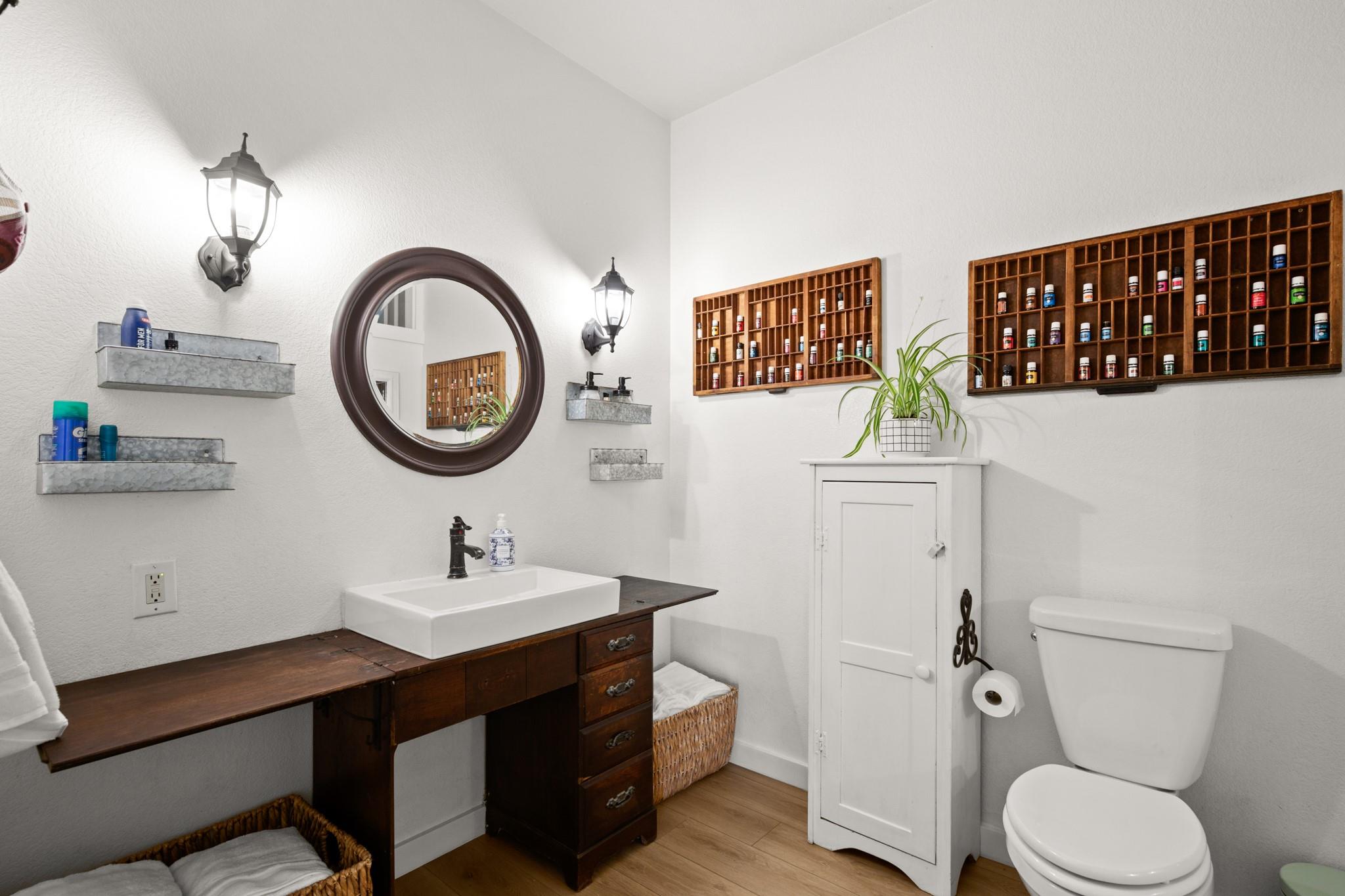 320 Pecan 3, Florence, TX 76527