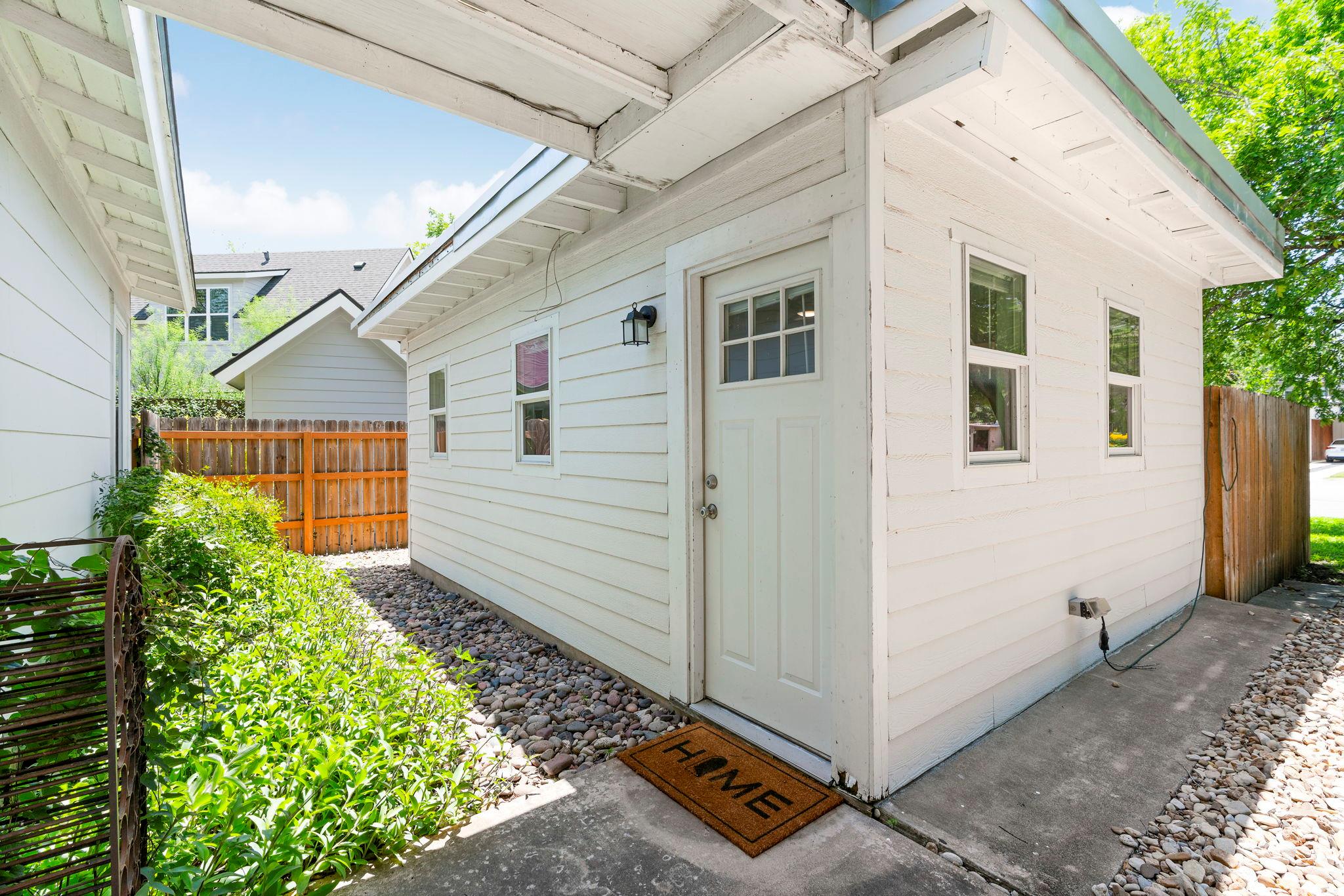 904 Plateau CIR, Austin, TX 78745
