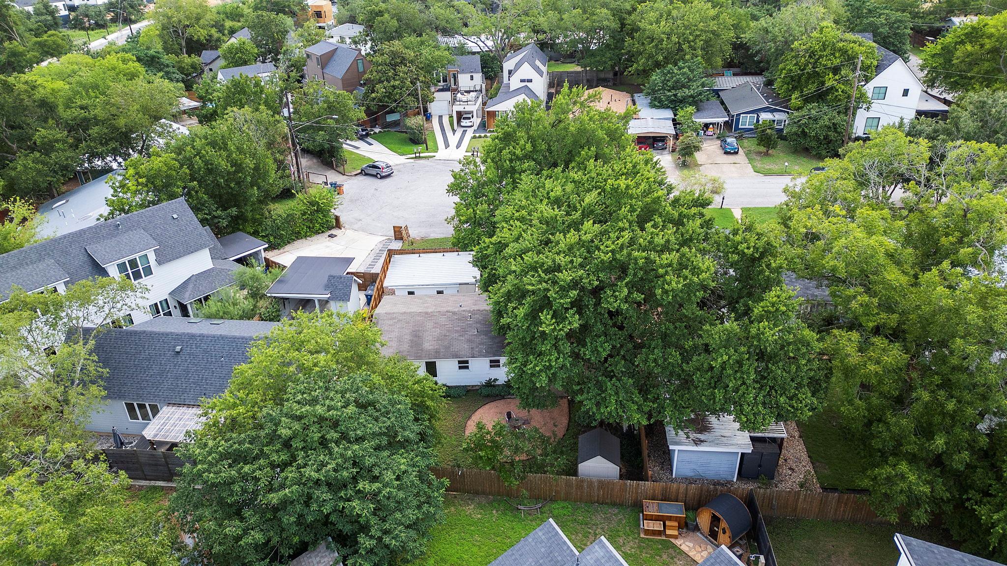 904 Plateau CIR, Austin, TX 78745