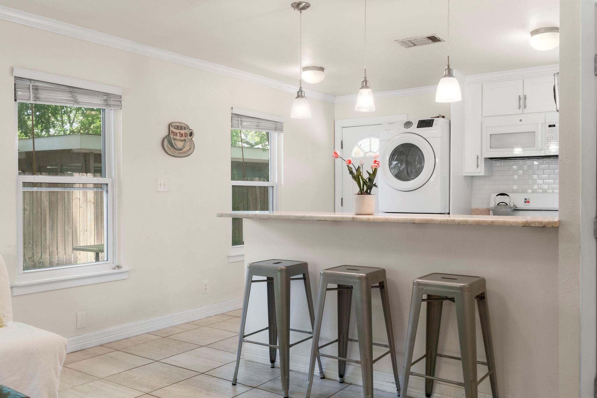 904 Plateau CIR, Austin, TX 78745