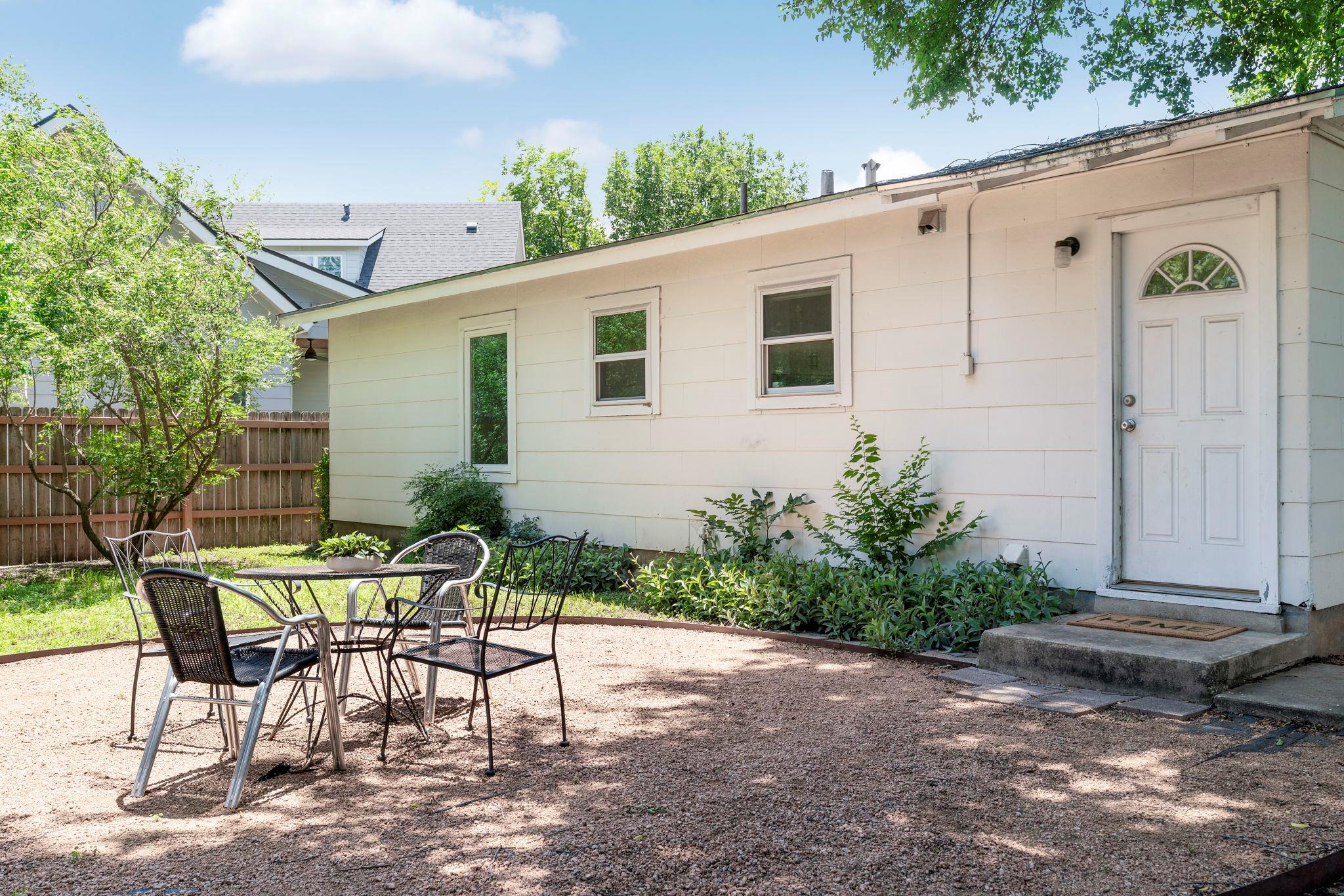 904 Plateau CIR, Austin, TX 78745