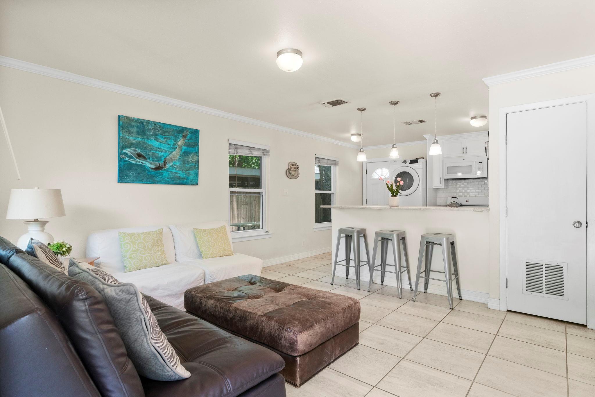 904 Plateau CIR, Austin, TX 78745