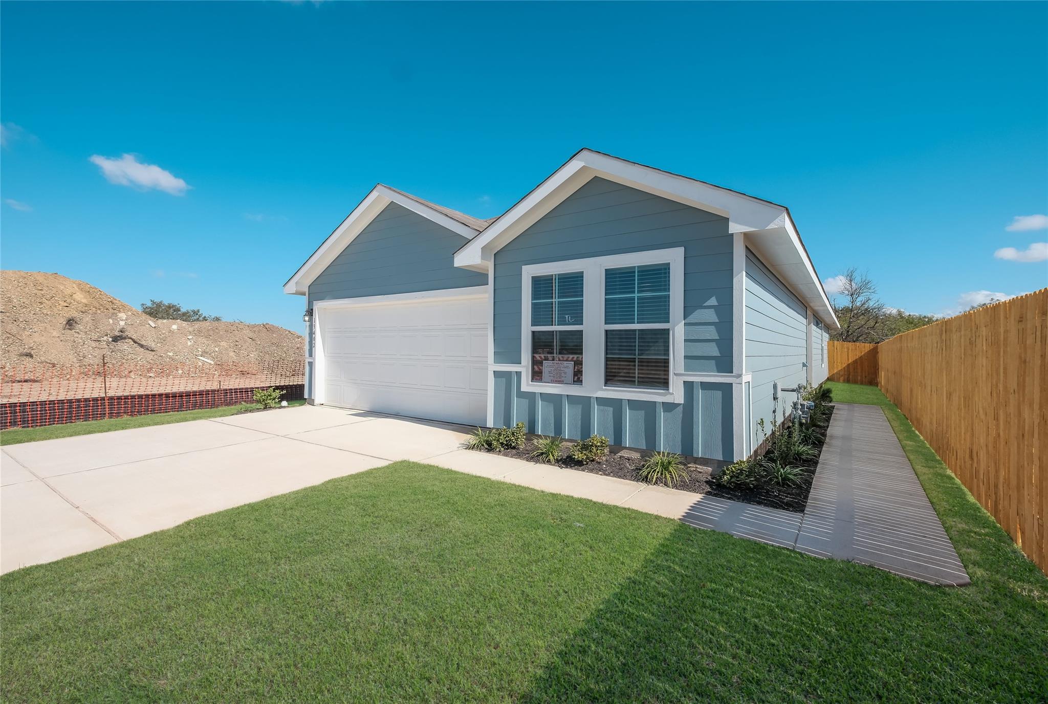 12117 Monarch Wing Dr, Mustang Ridge, TX 78610