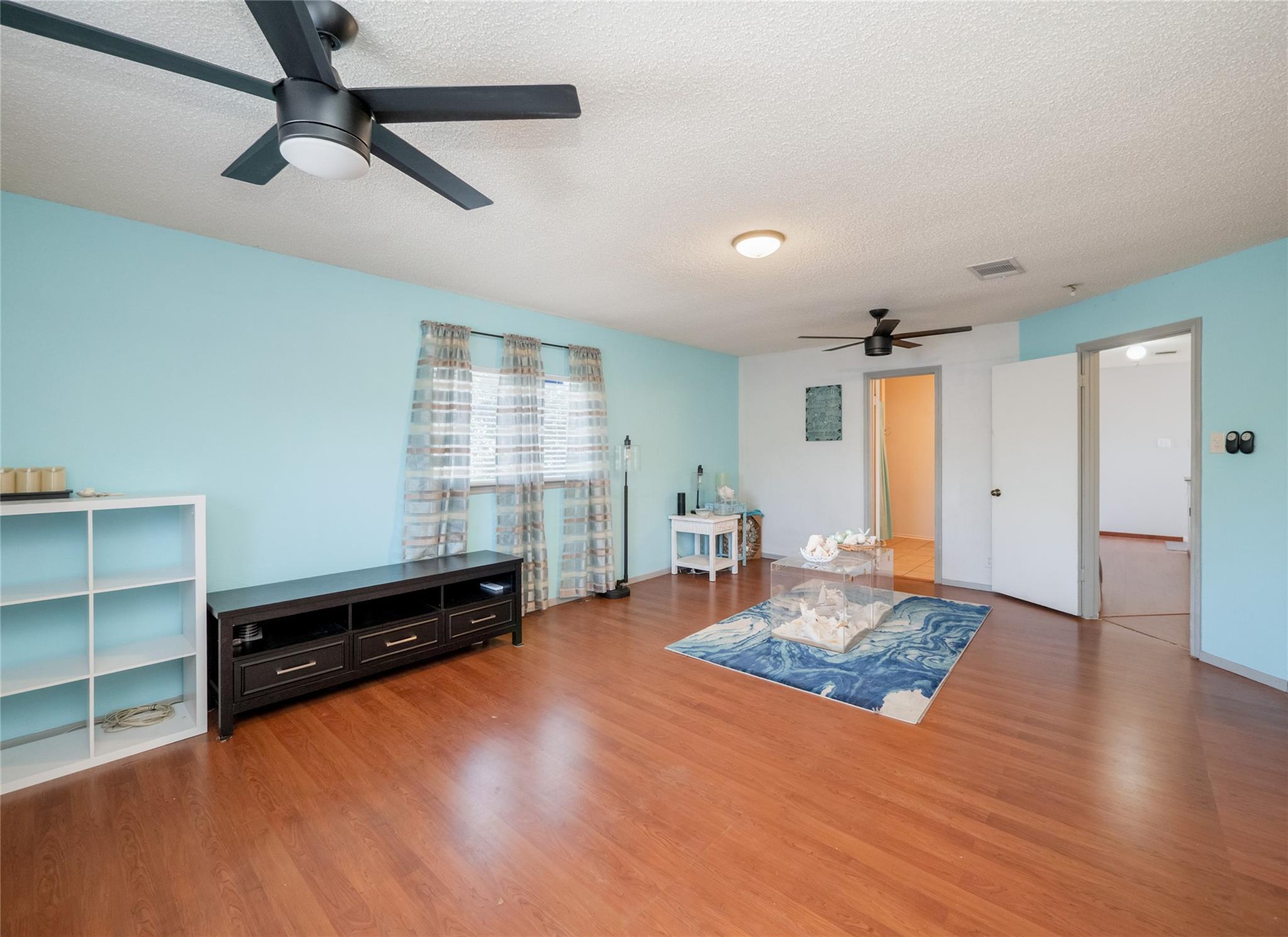 1316 Dexford Dr, Austin, TX 78753