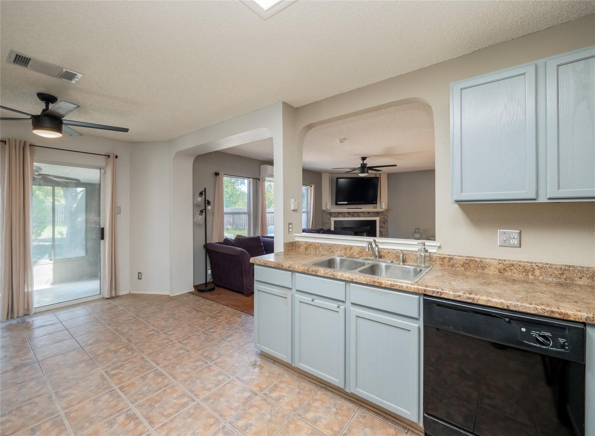 1316 Dexford Dr, Austin, TX 78753