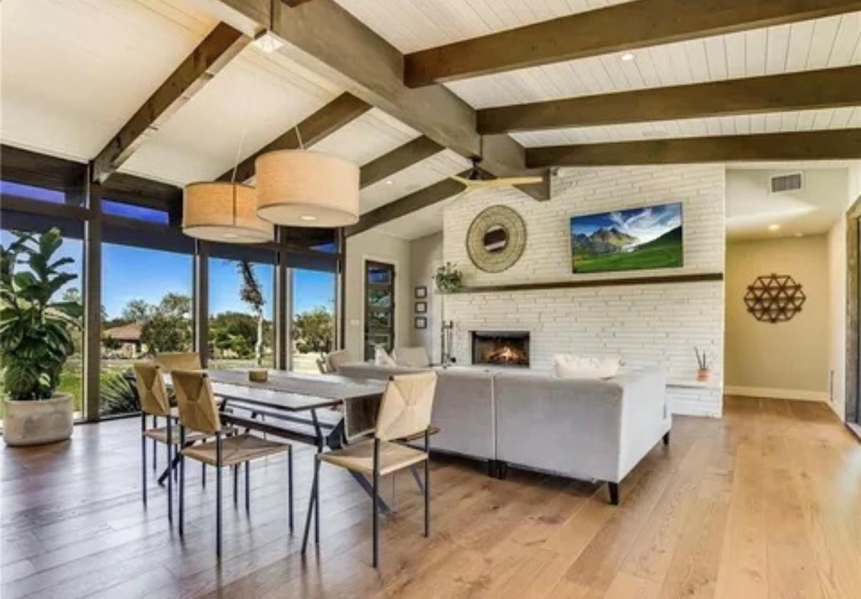 7300 Deepwood Dr, Lago Vista, TX 78645