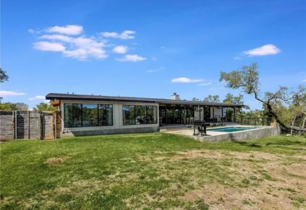 7300 Deepwood Dr, Lago Vista, TX 78645