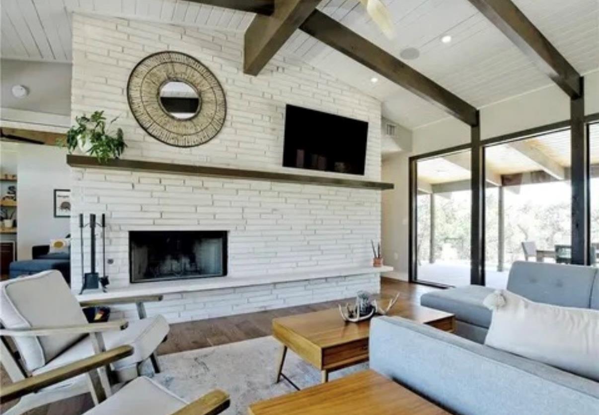 7300 Deepwood Dr, Lago Vista, TX 78645