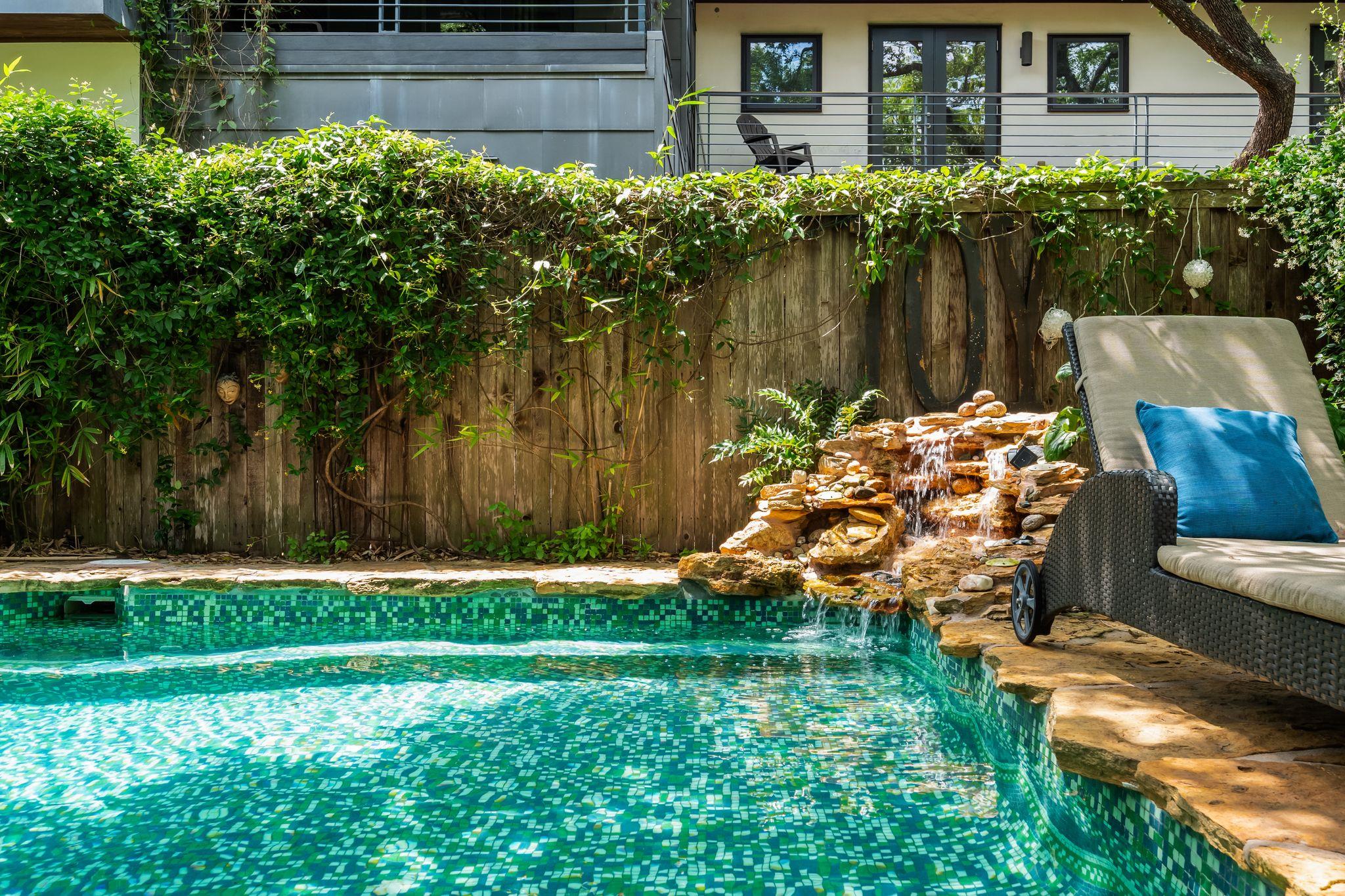 221 Park Ln, Austin, TX 78704
