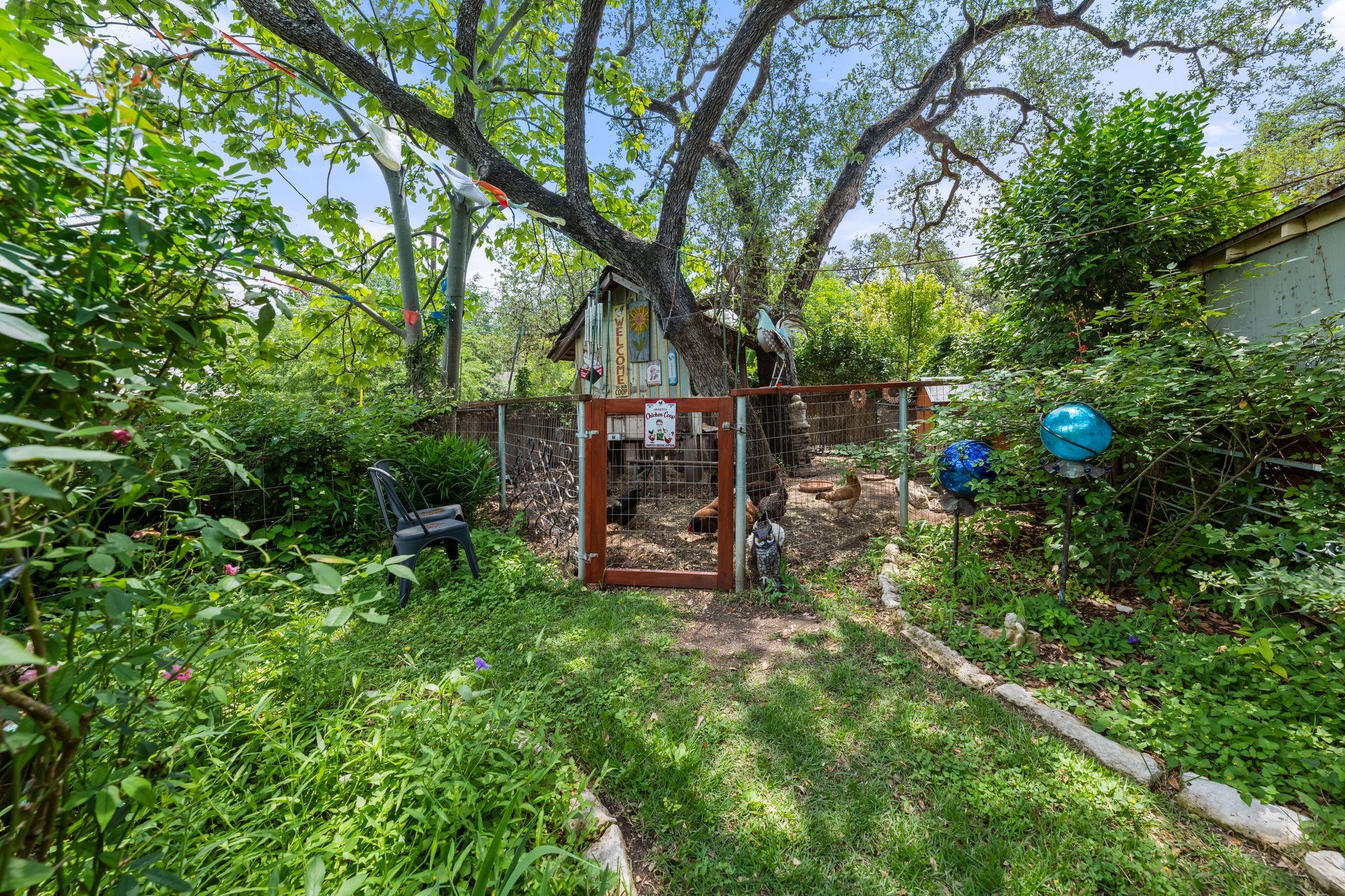 221 Park Ln, Austin, TX 78704