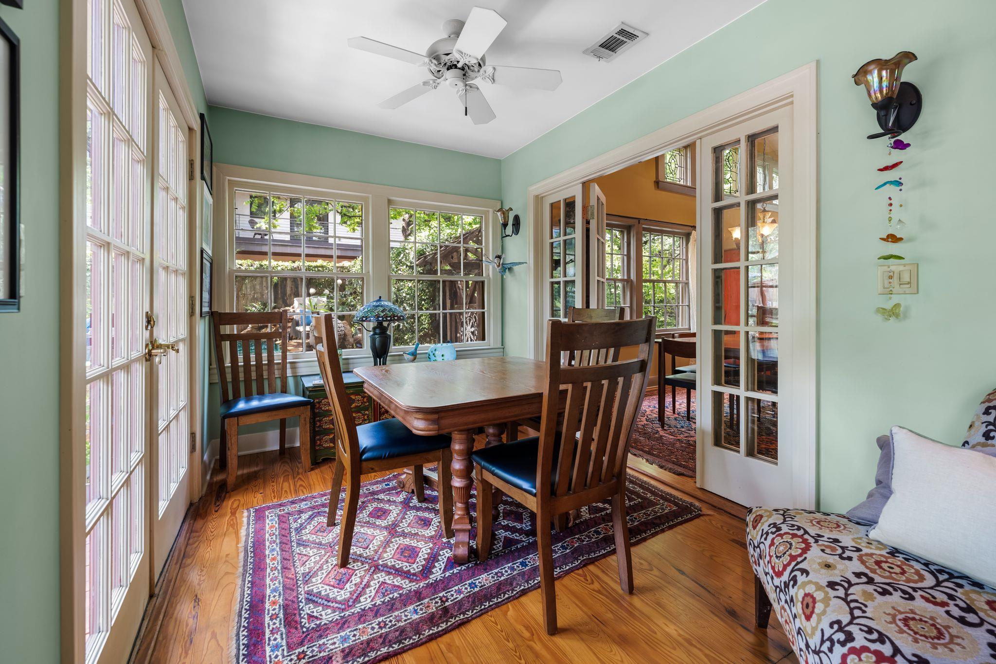 221 Park Ln, Austin, TX 78704