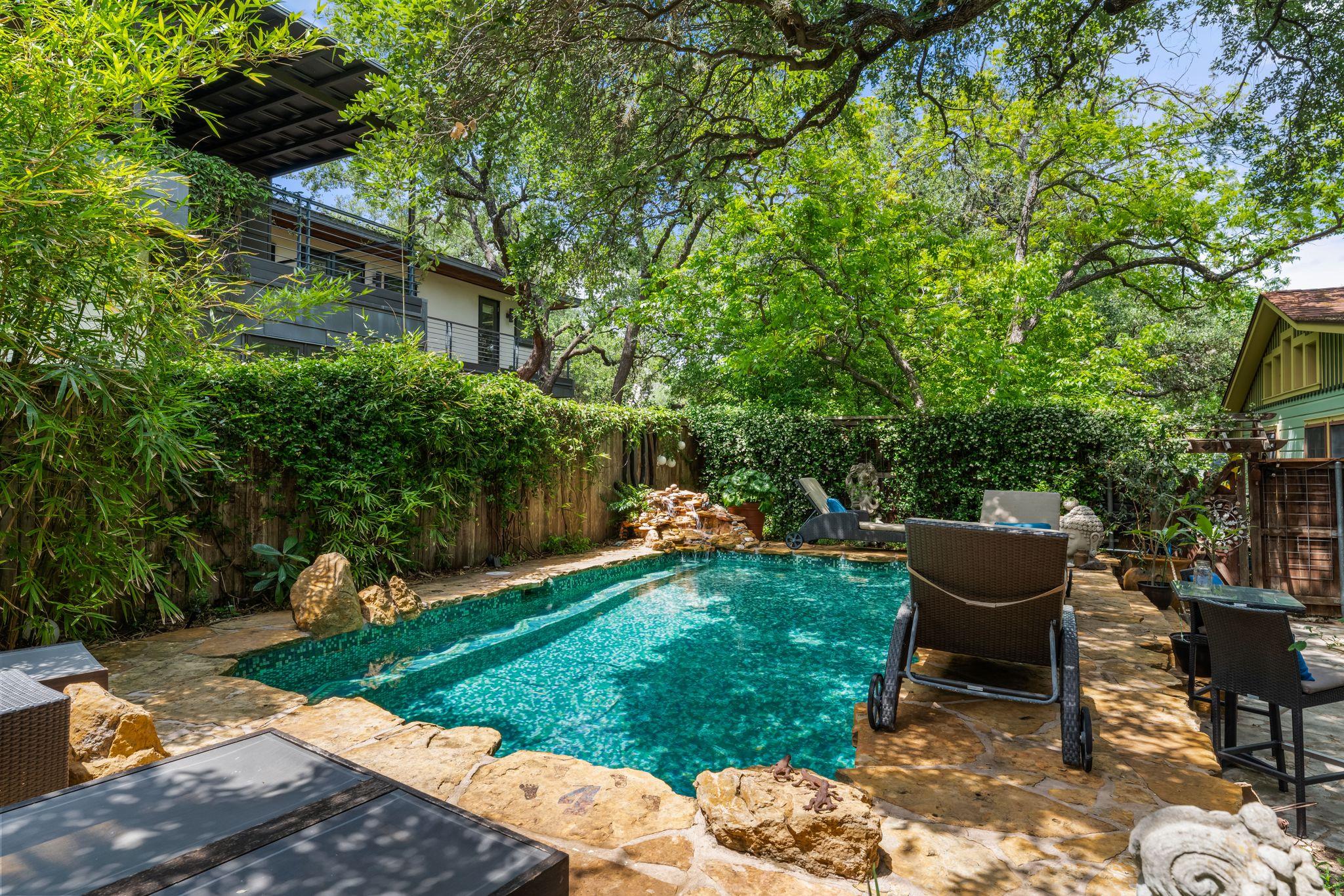221 Park Ln, Austin, TX 78704