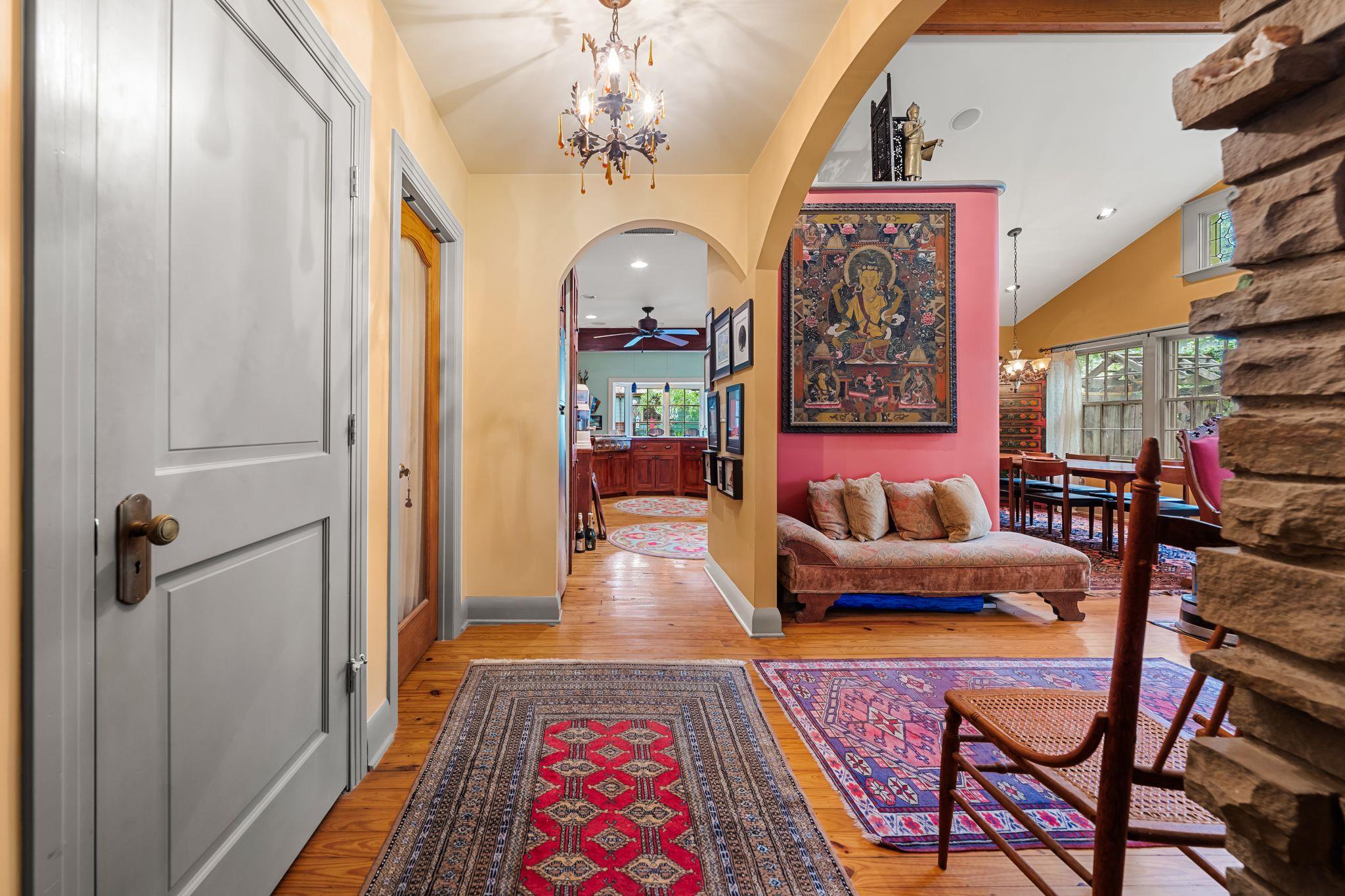 221 Park Ln, Austin, TX 78704