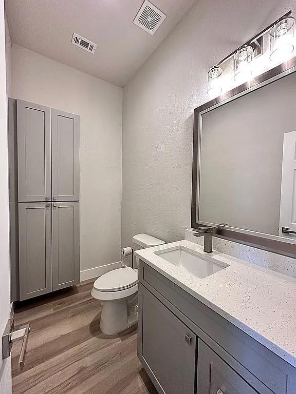 195 Covert Dr, Tow, TX 78672