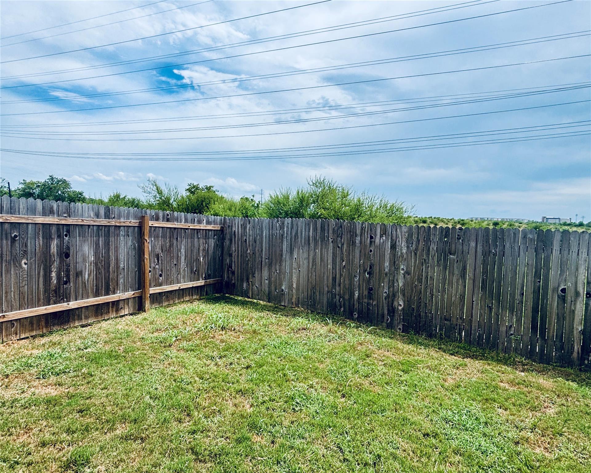 427 WILSHIRE Rd, San Marcos, TX 78666