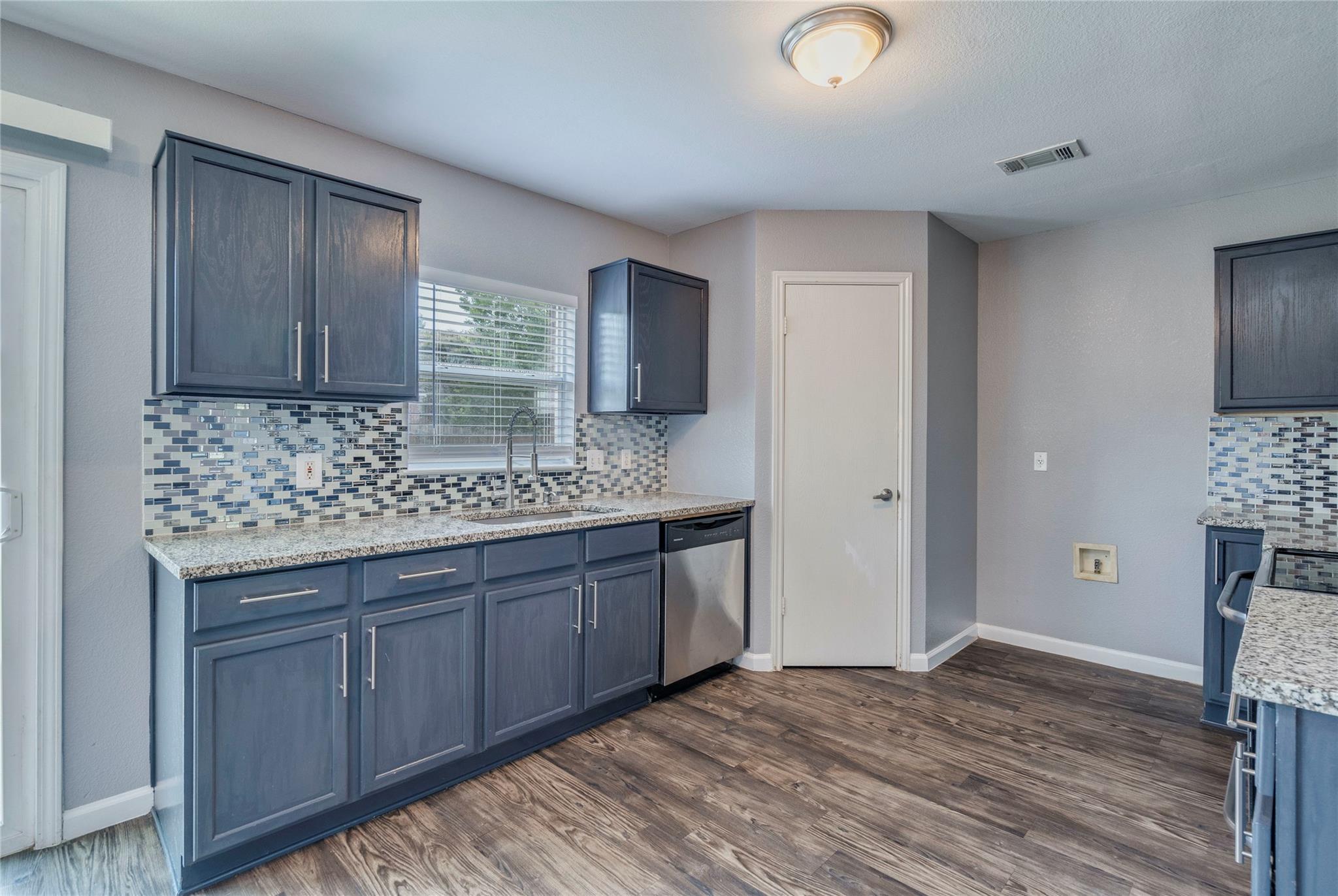 936 Twisted Fence Dr, Pflugerville, TX 78660