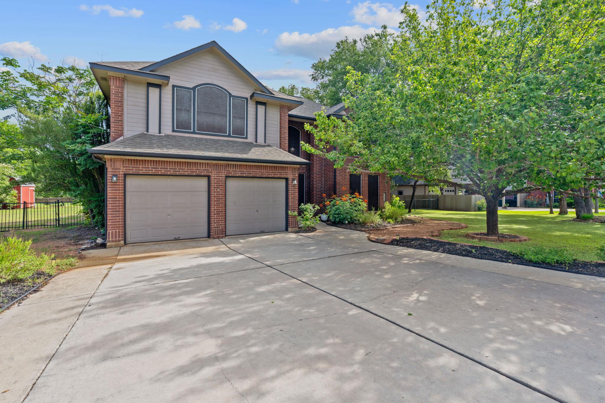 222 Primrose Dr, Kyle, TX 78640