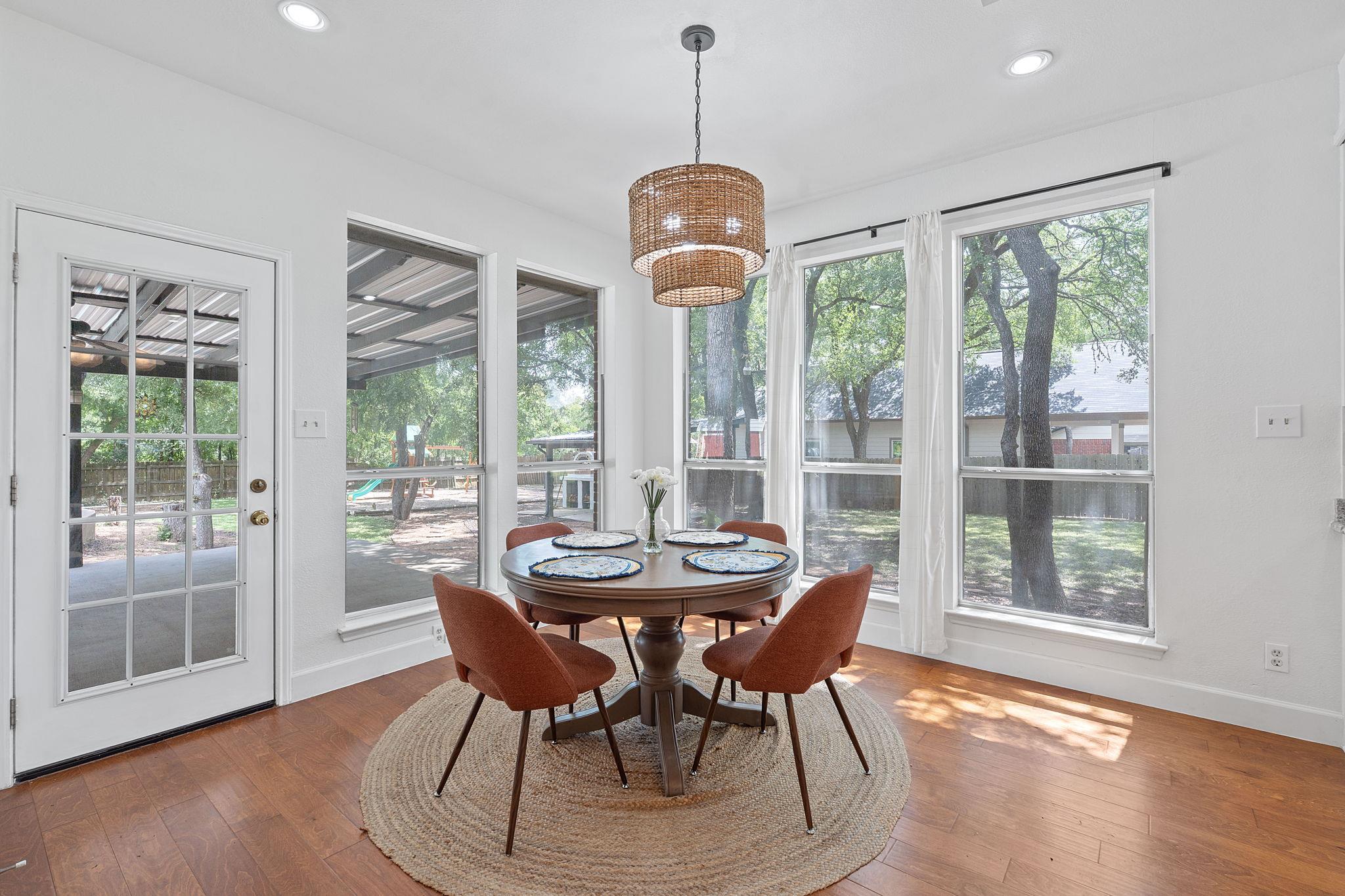 222 Primrose Dr, Kyle, TX 78640