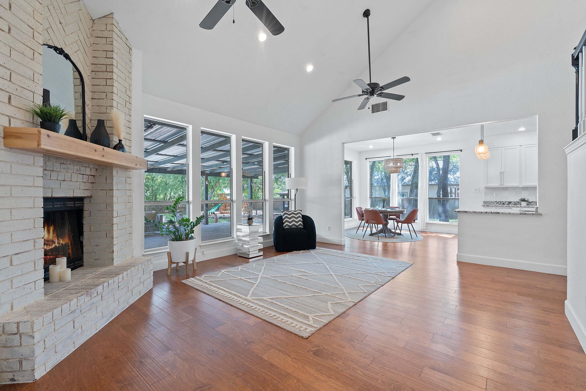 222 Primrose Dr, Kyle, TX 78640