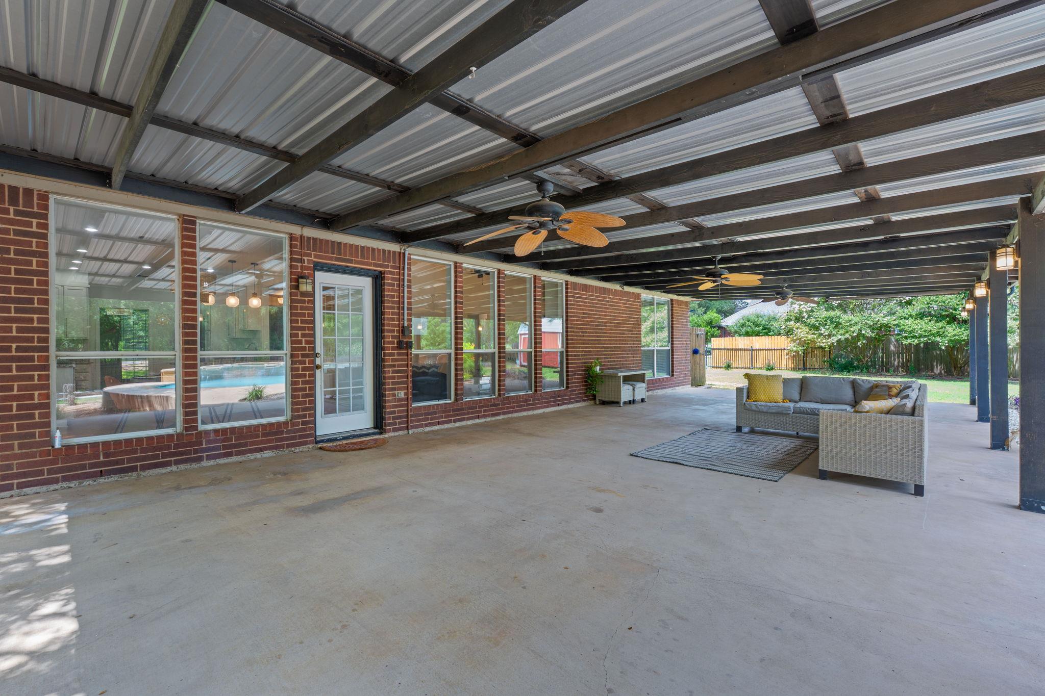 222 Primrose Dr, Kyle, TX 78640