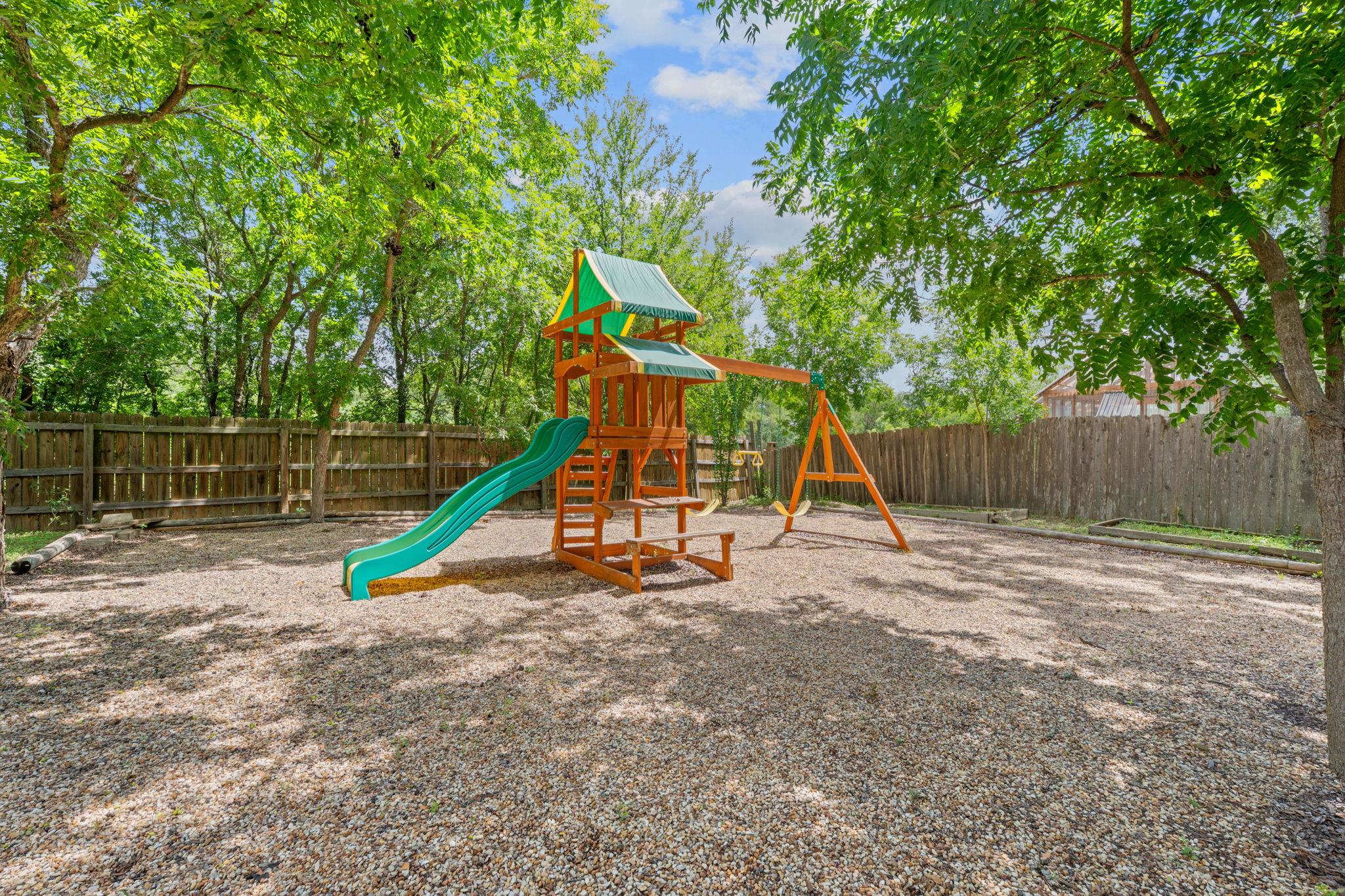 222 Primrose Dr, Kyle, TX 78640