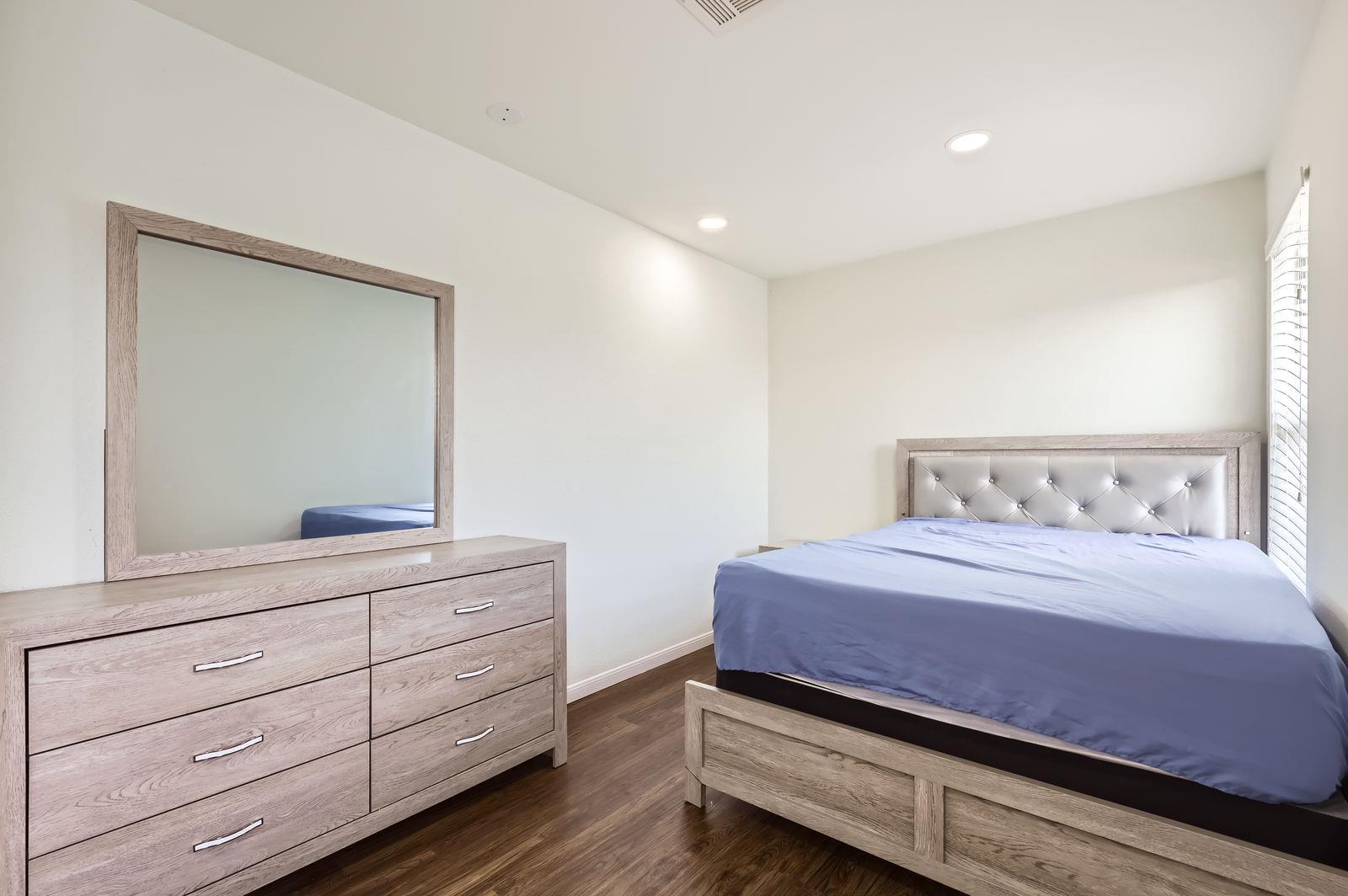 304 Wegstrom St, Hutto, TX 78634