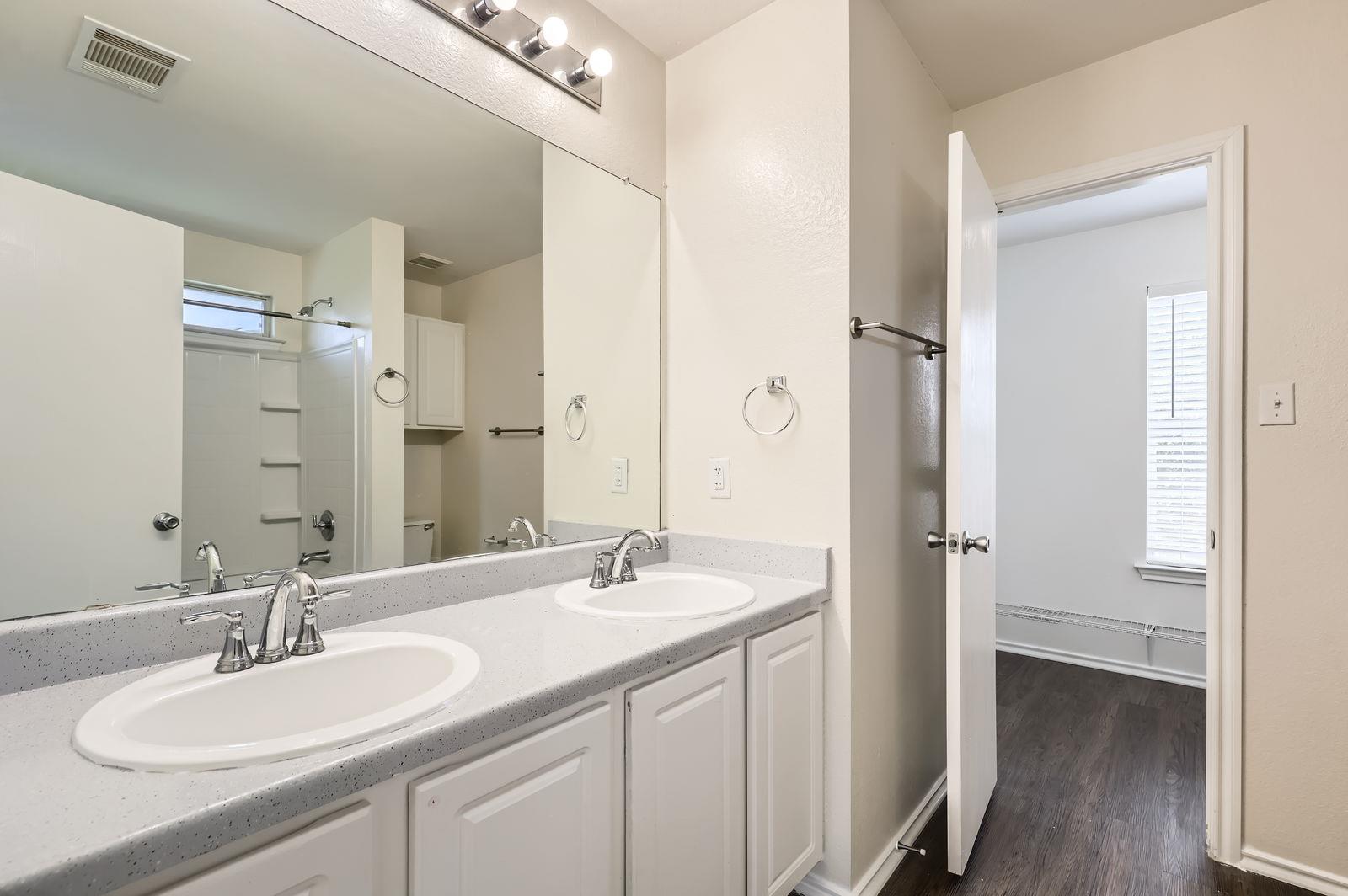 304 Wegstrom St, Hutto, TX 78634