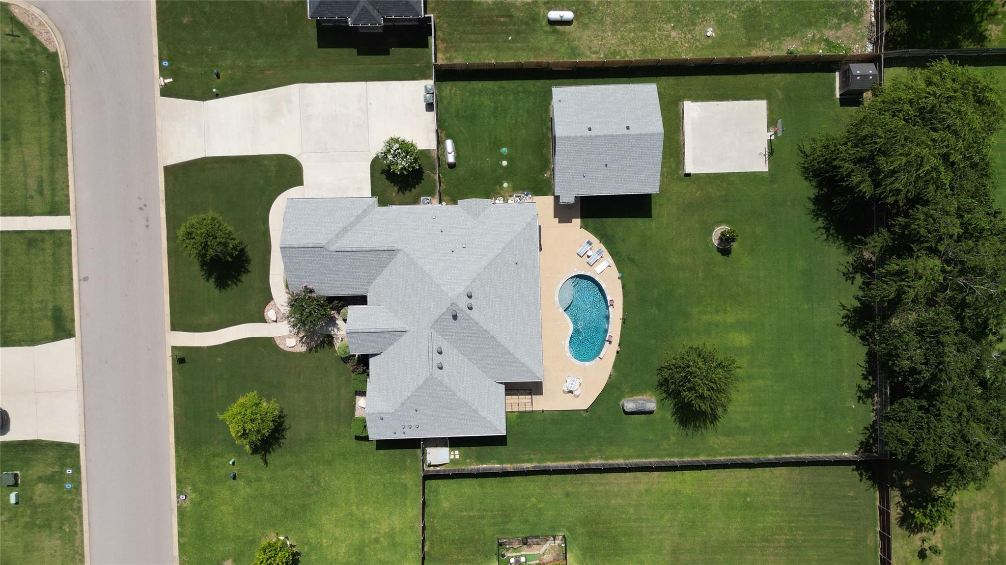 8219 Collins Creek Dr, Salado, TX 76571