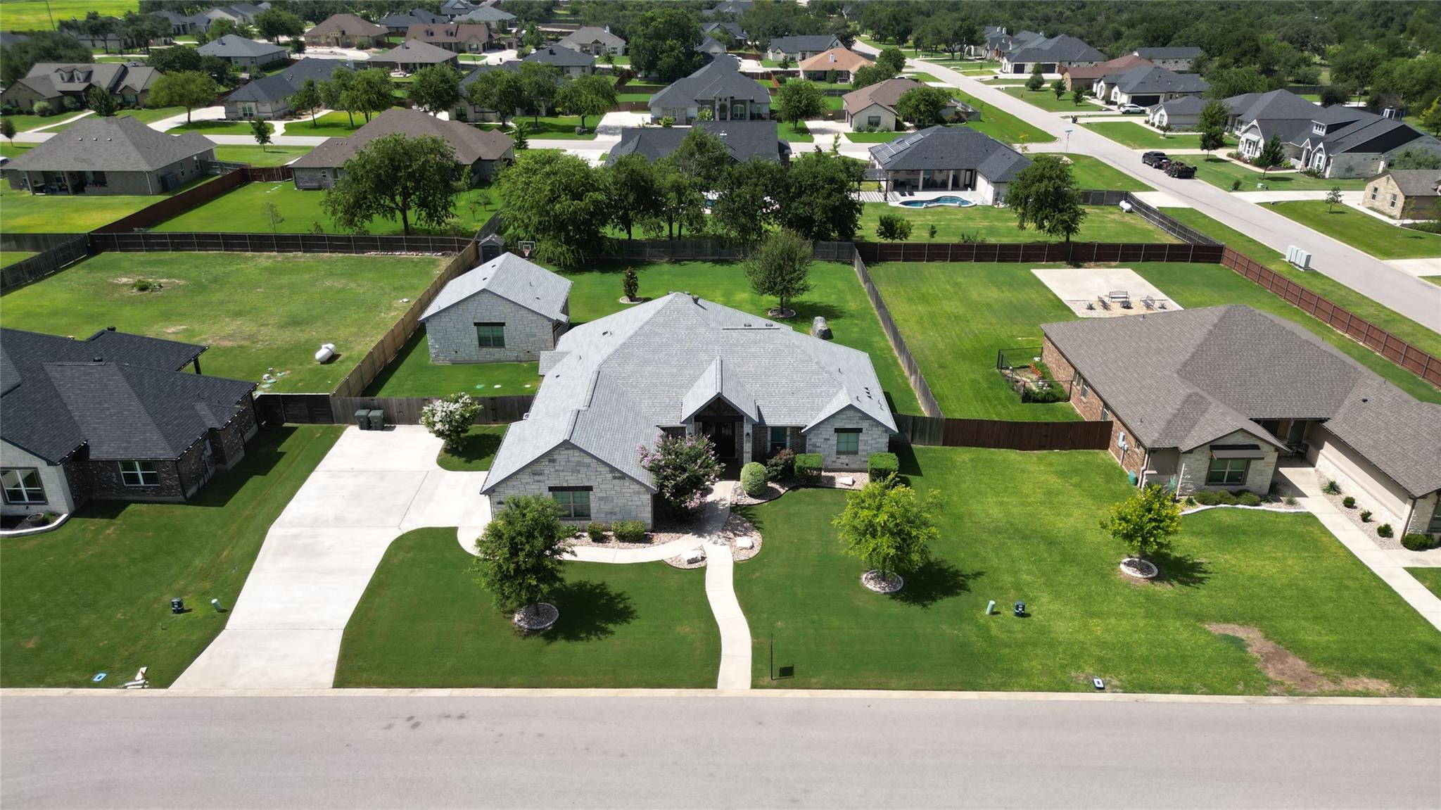 8219 Collins Creek Dr, Salado, TX 76571
