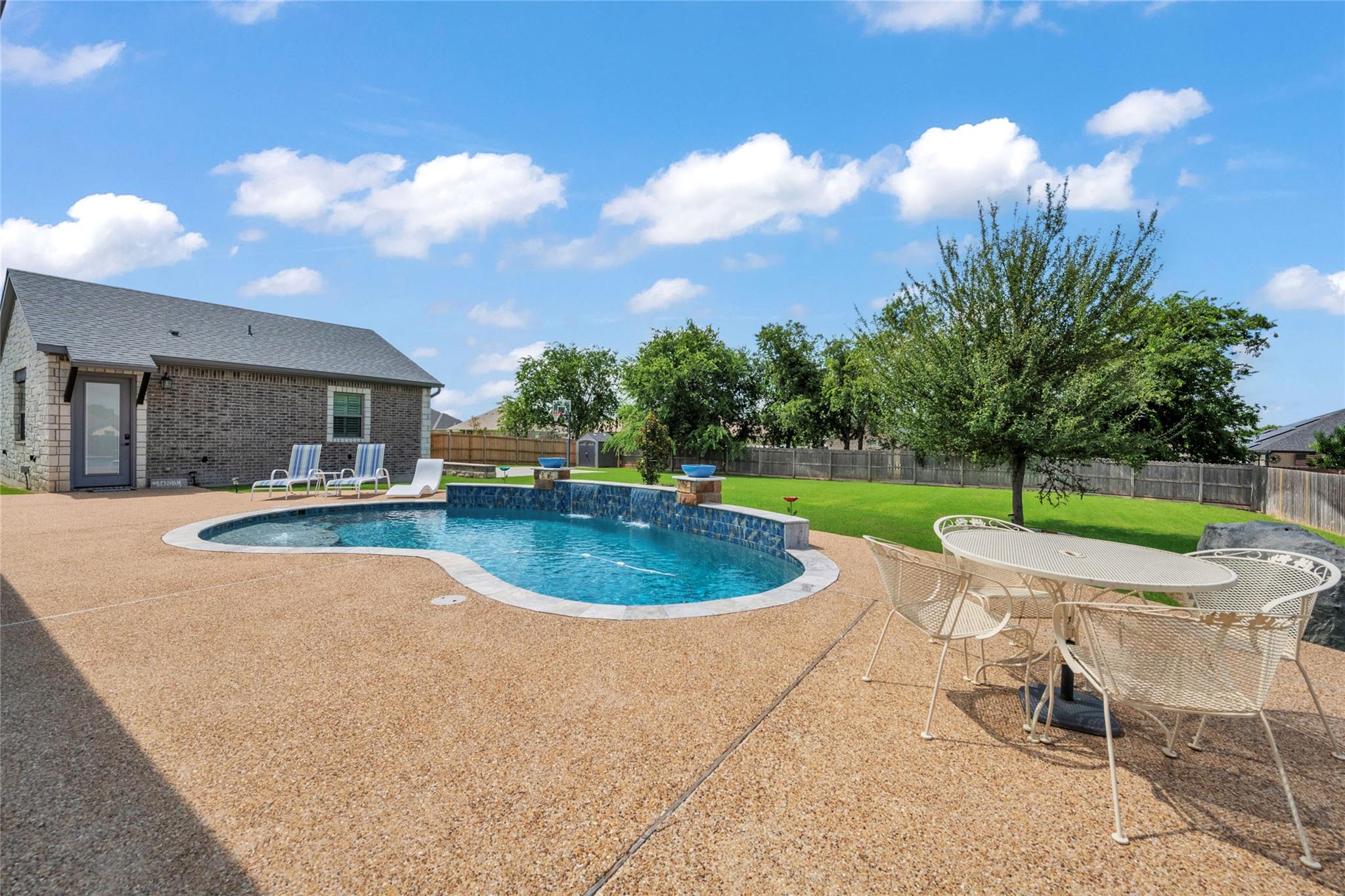 8219 Collins Creek Dr, Salado, TX 76571