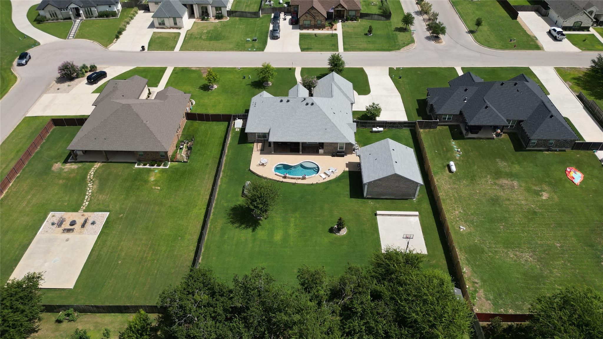 8219 Collins Creek Dr, Salado, TX 76571