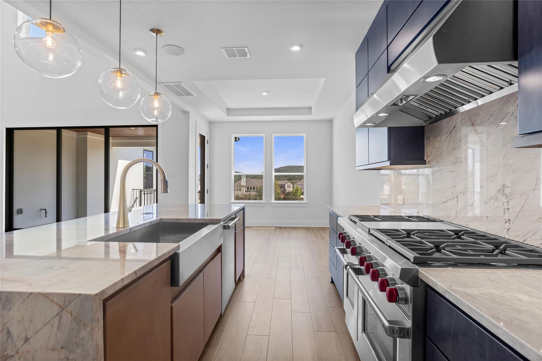 5404 Bella Fiora Vw, Leander, TX 78641