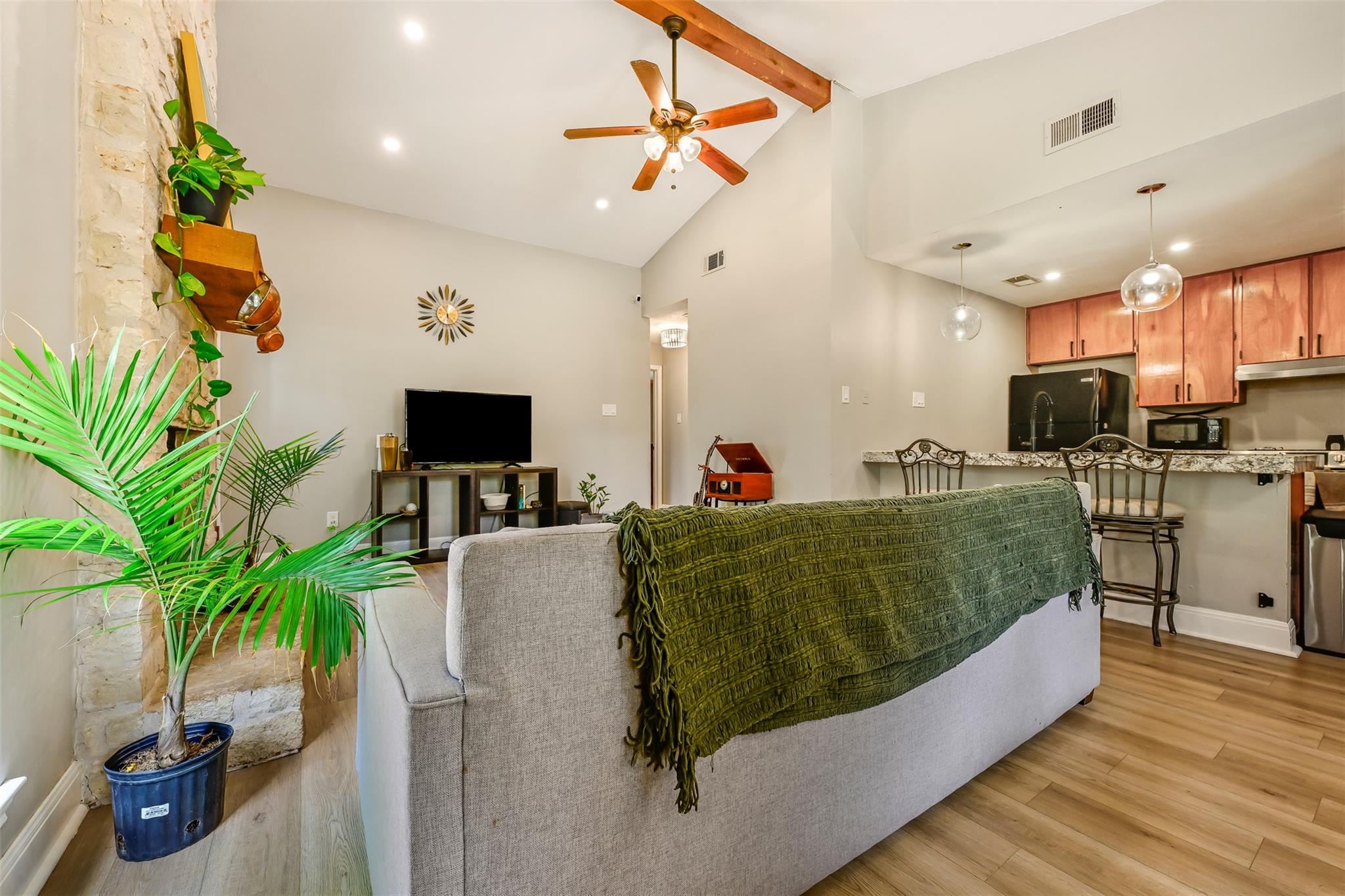108 S Kaupo Dr # A, Bastrop, TX 78602