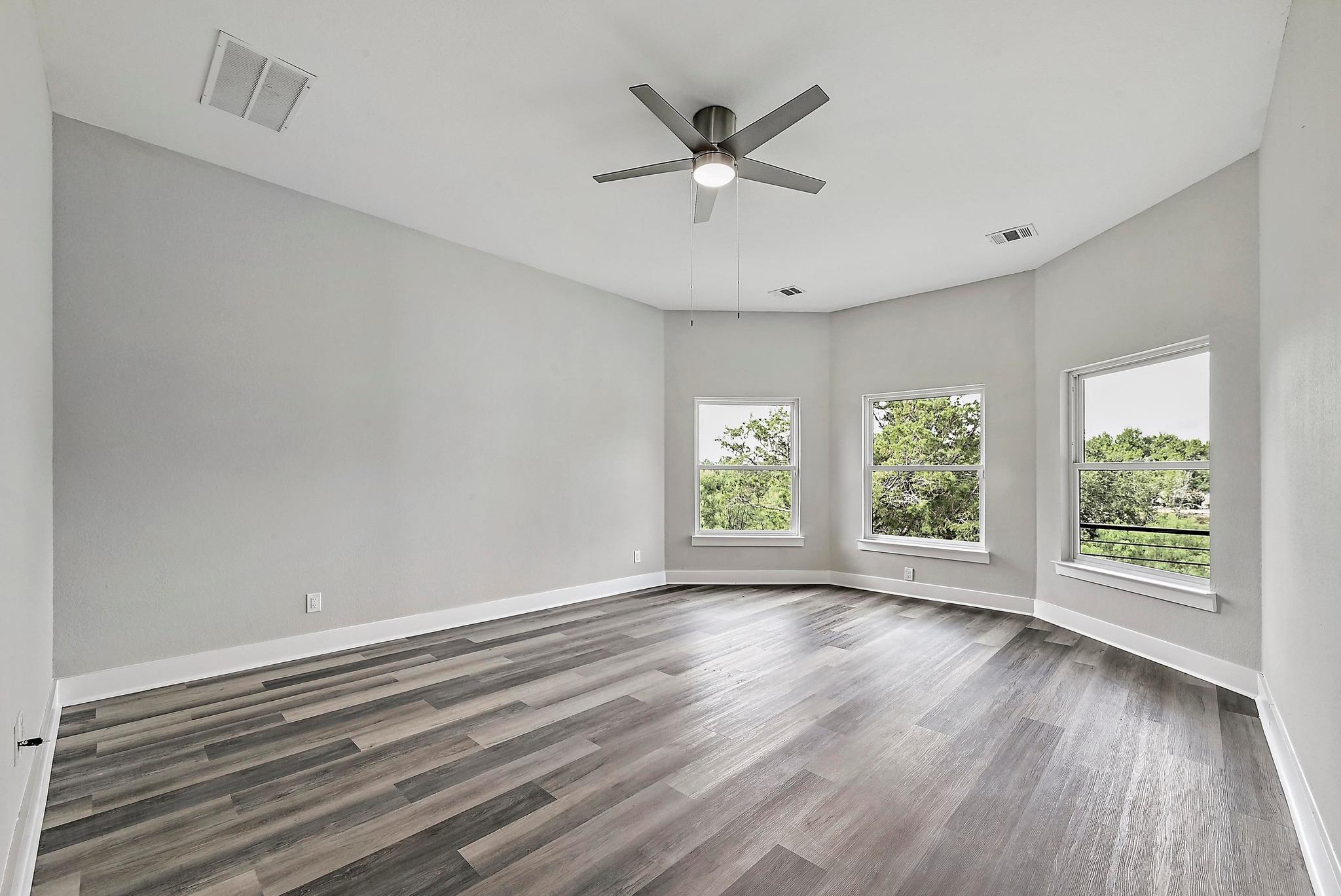 1404 FAULT LINE Dr, Horseshoe Bay, TX 78657