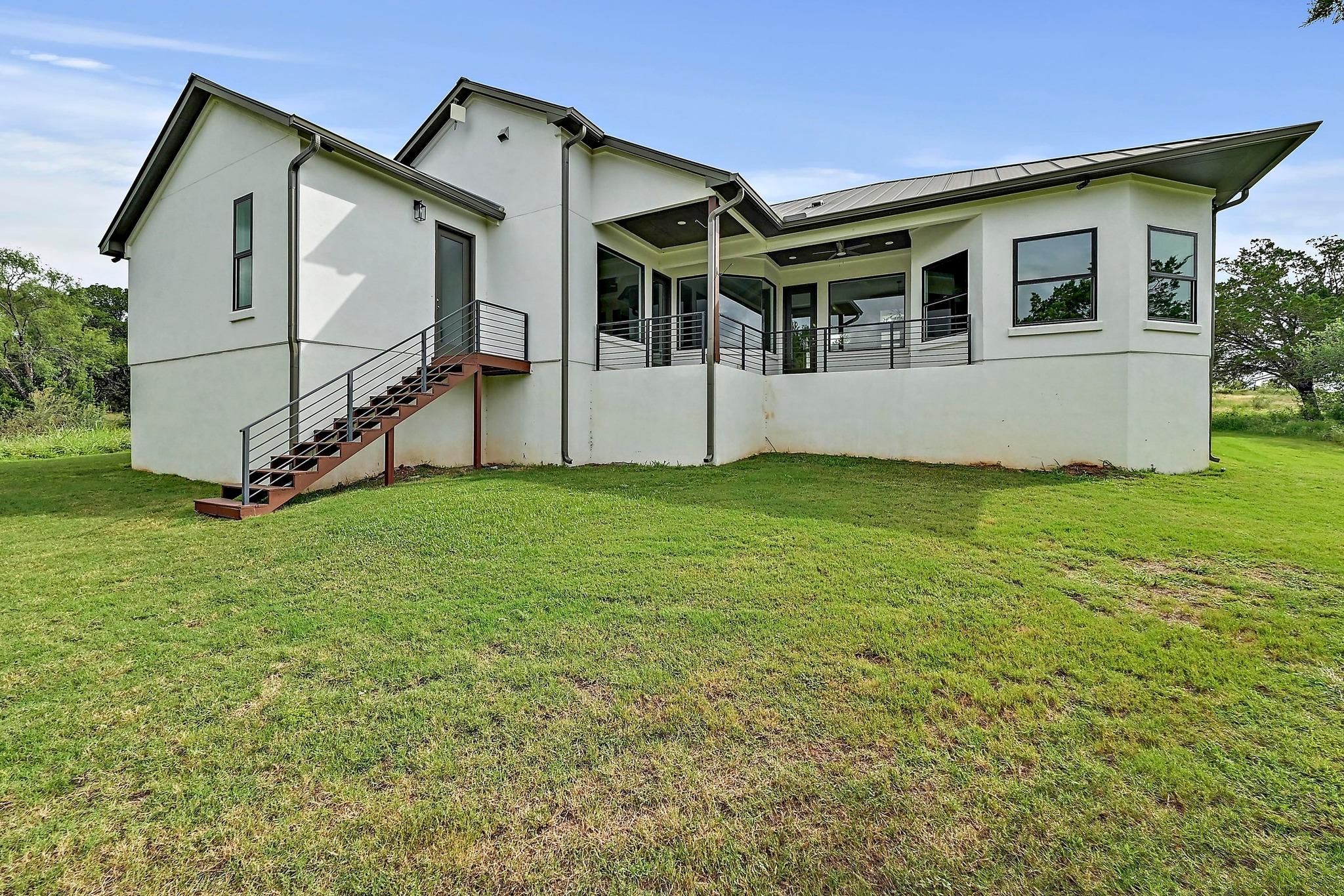 1404 FAULT LINE Dr, Horseshoe Bay, TX 78657