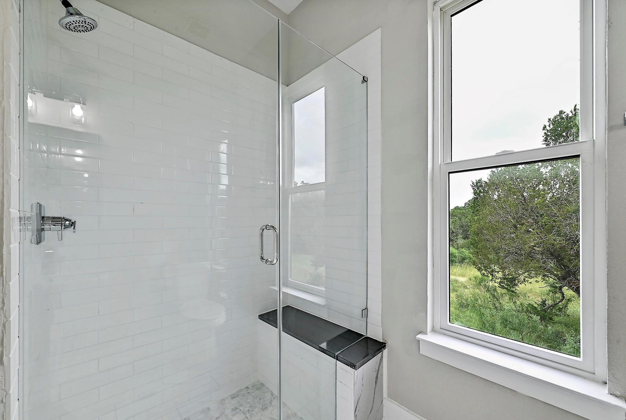 1404 FAULT LINE Dr, Horseshoe Bay, TX 78657