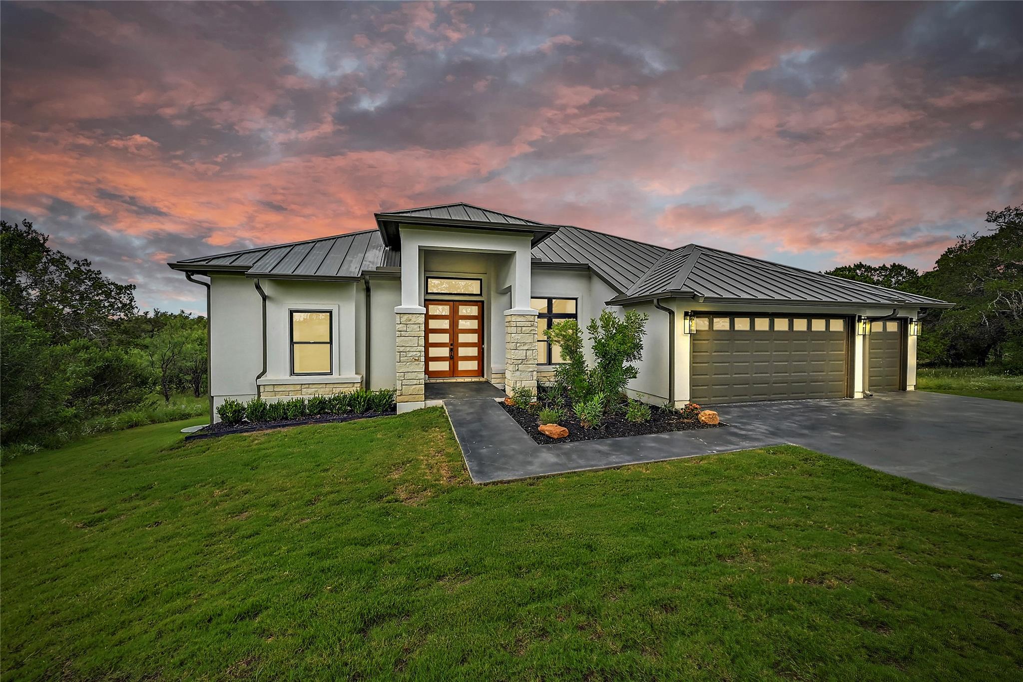 1404 FAULT LINE Dr, Horseshoe Bay, TX 78657