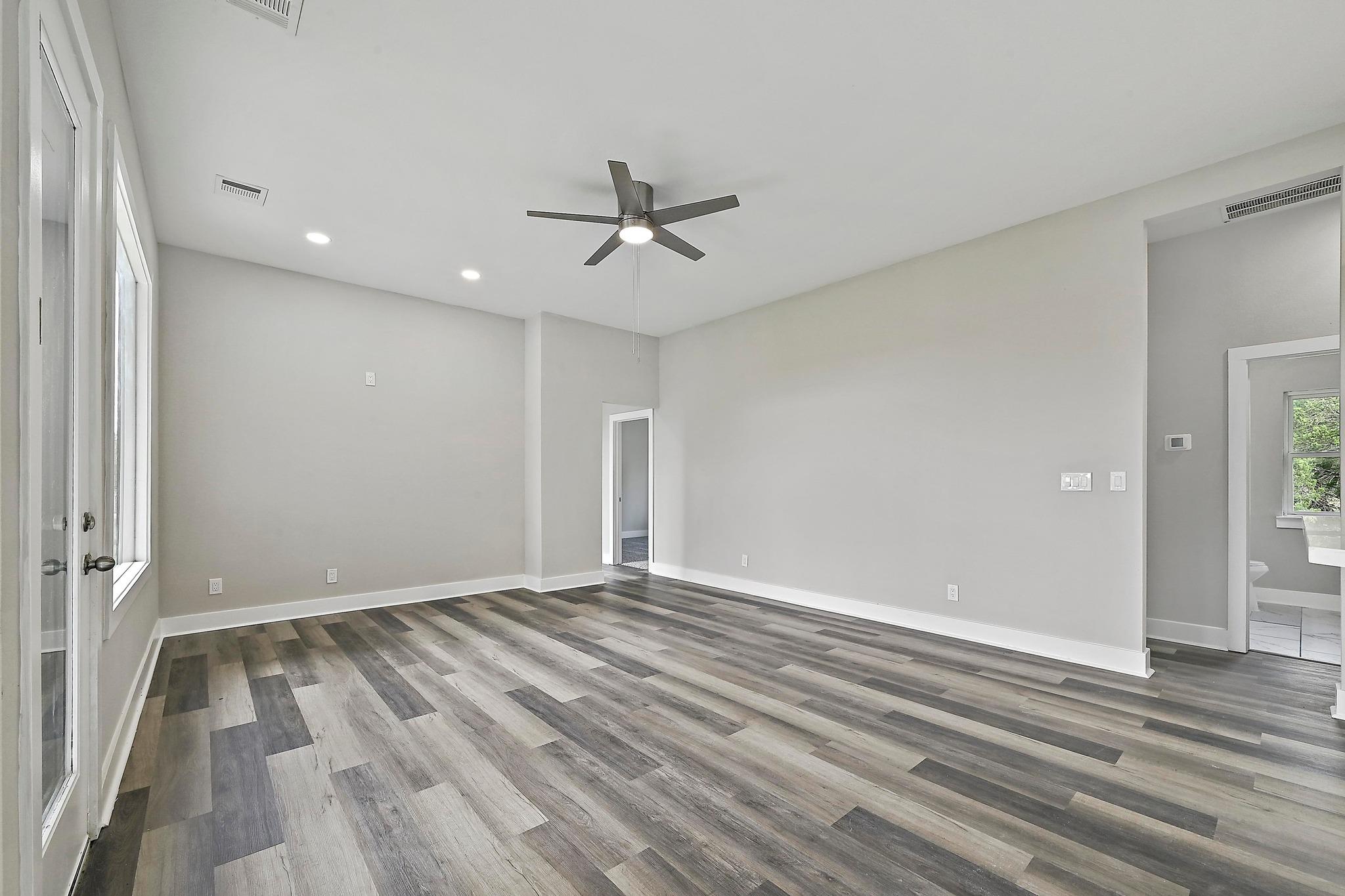 1404 FAULT LINE Dr, Horseshoe Bay, TX 78657