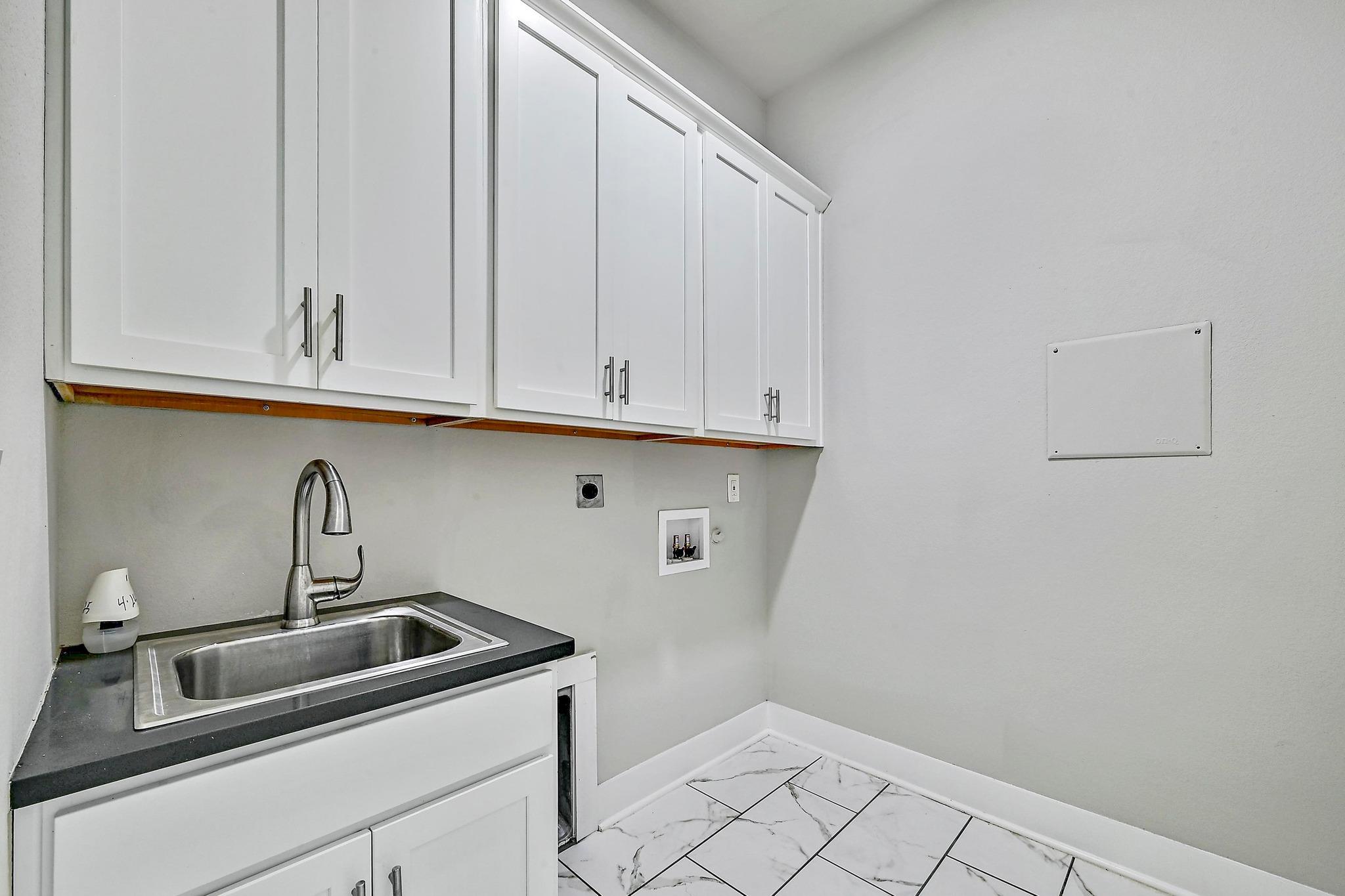 1404 FAULT LINE Dr, Horseshoe Bay, TX 78657