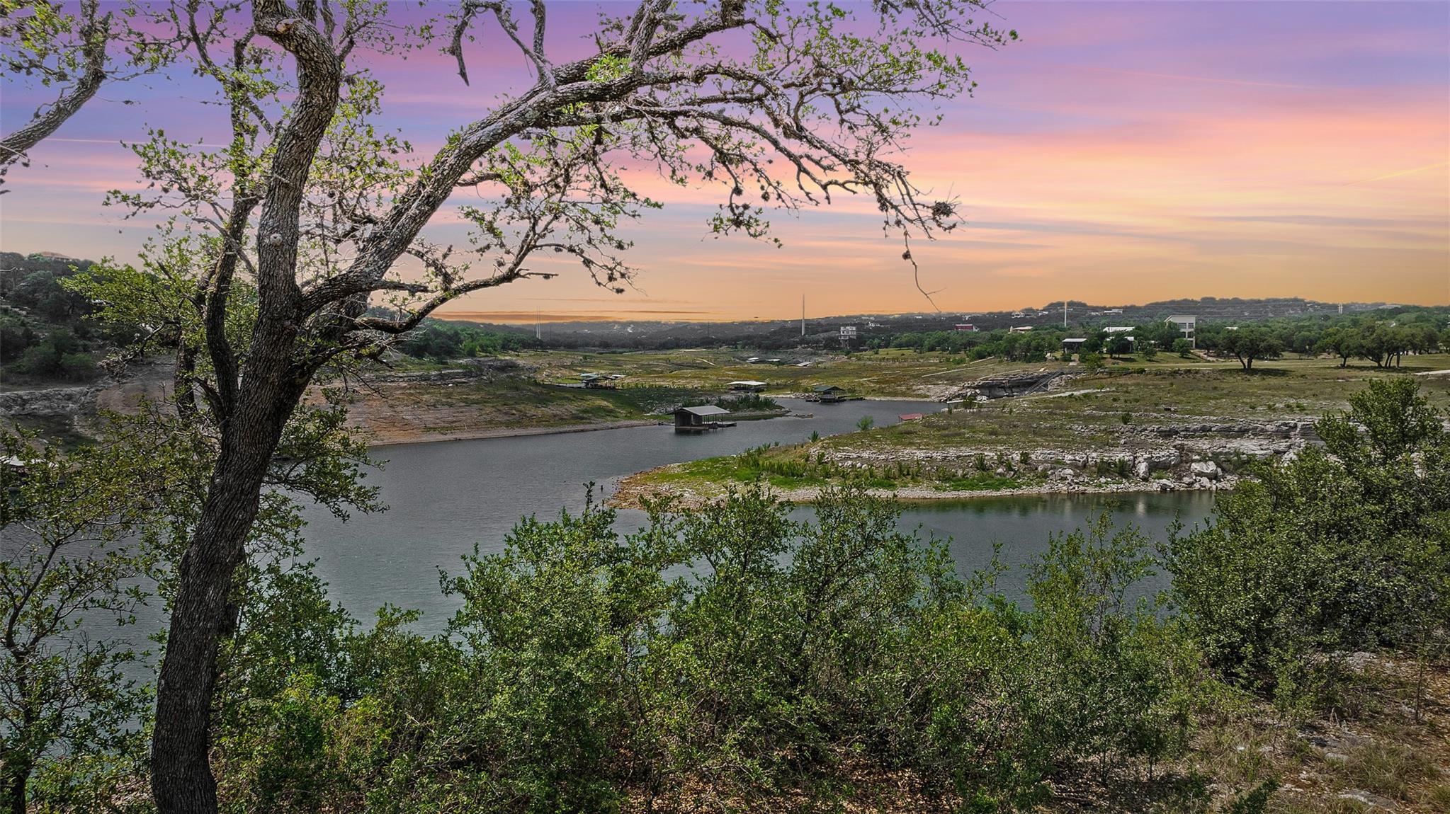 19813 & 19817 Lakehurst Loop, Spicewood, TX 78669