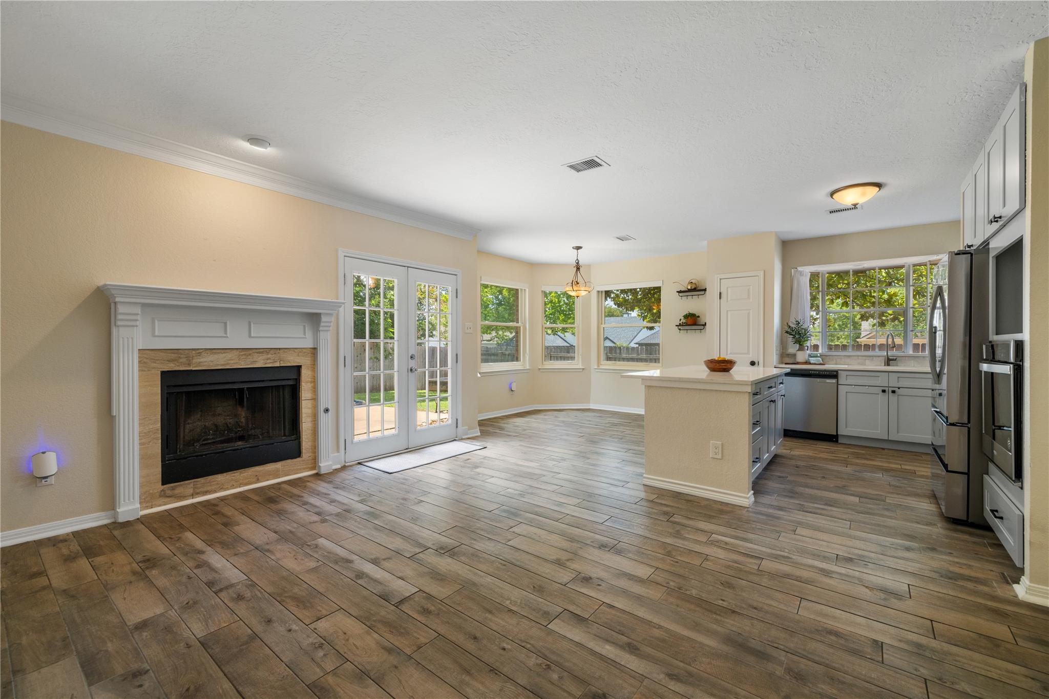 15019 Big Falls Dr, Leander, TX 78641